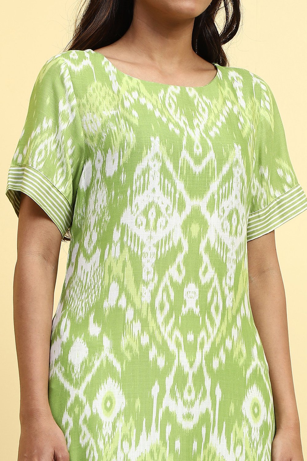 Blue Printed Straight Kurta Set image number 1