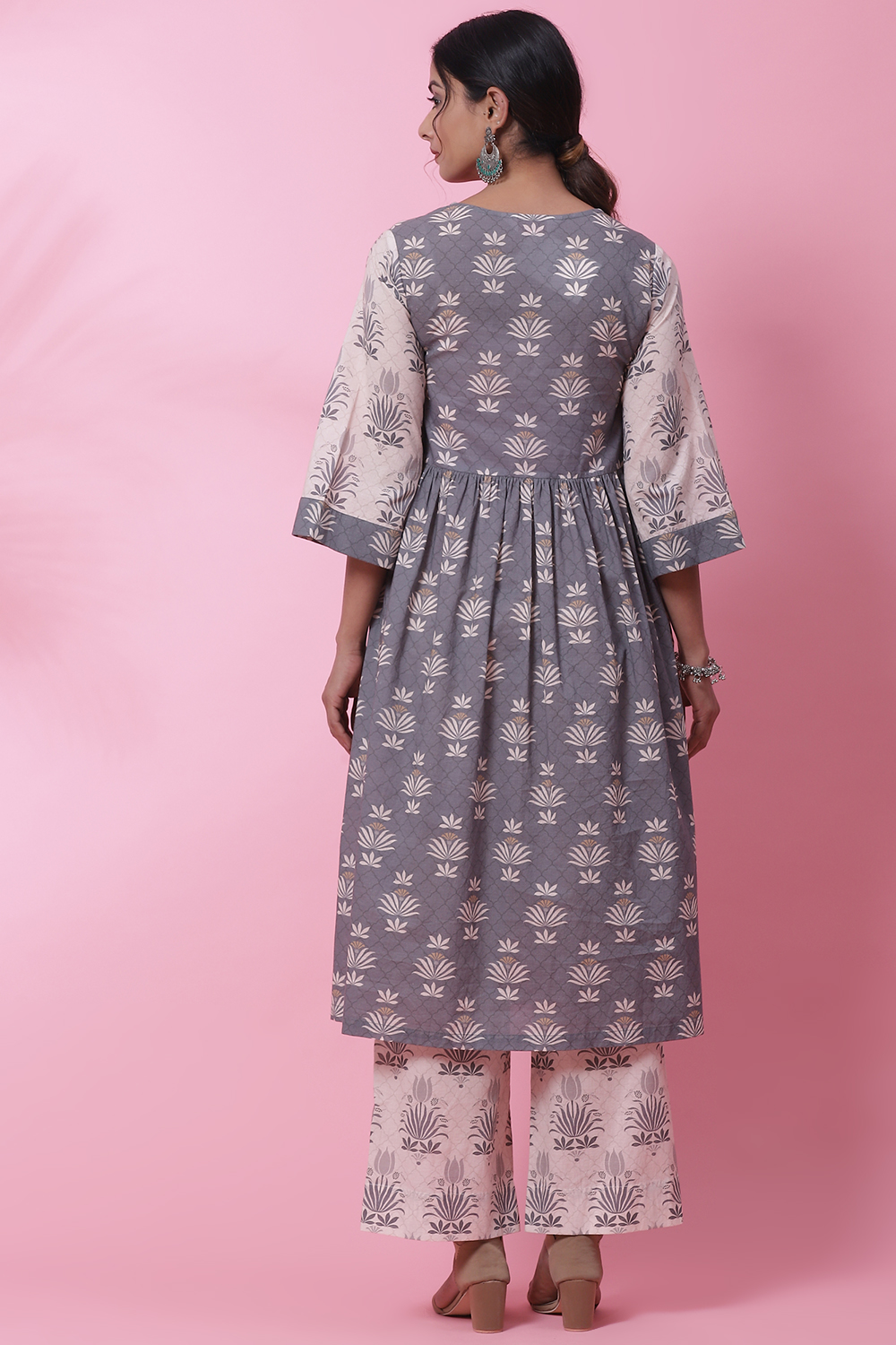 Grey Cotton A-Line Kurta Set image number 4