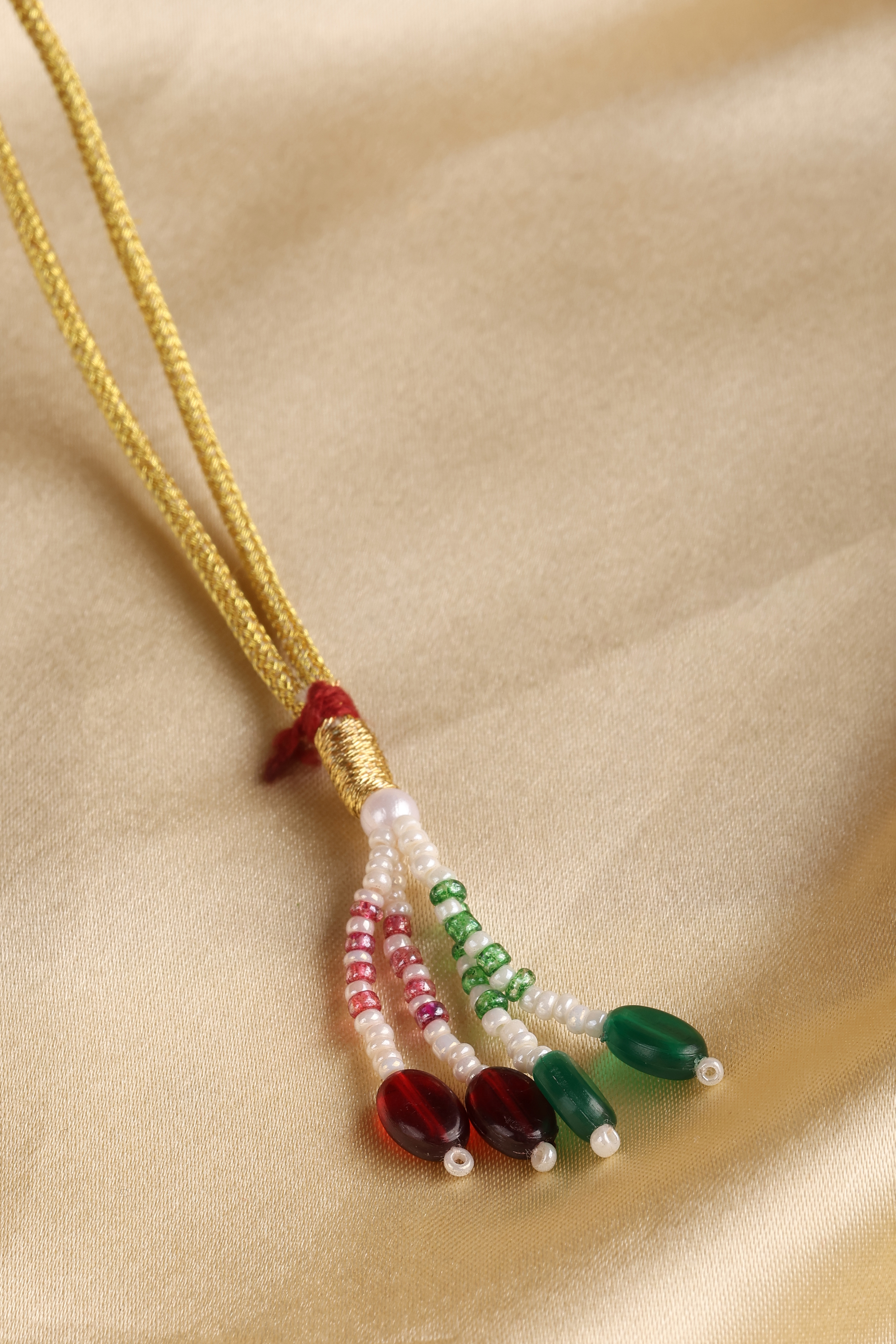 Red Alloy Necklace Set image number 3