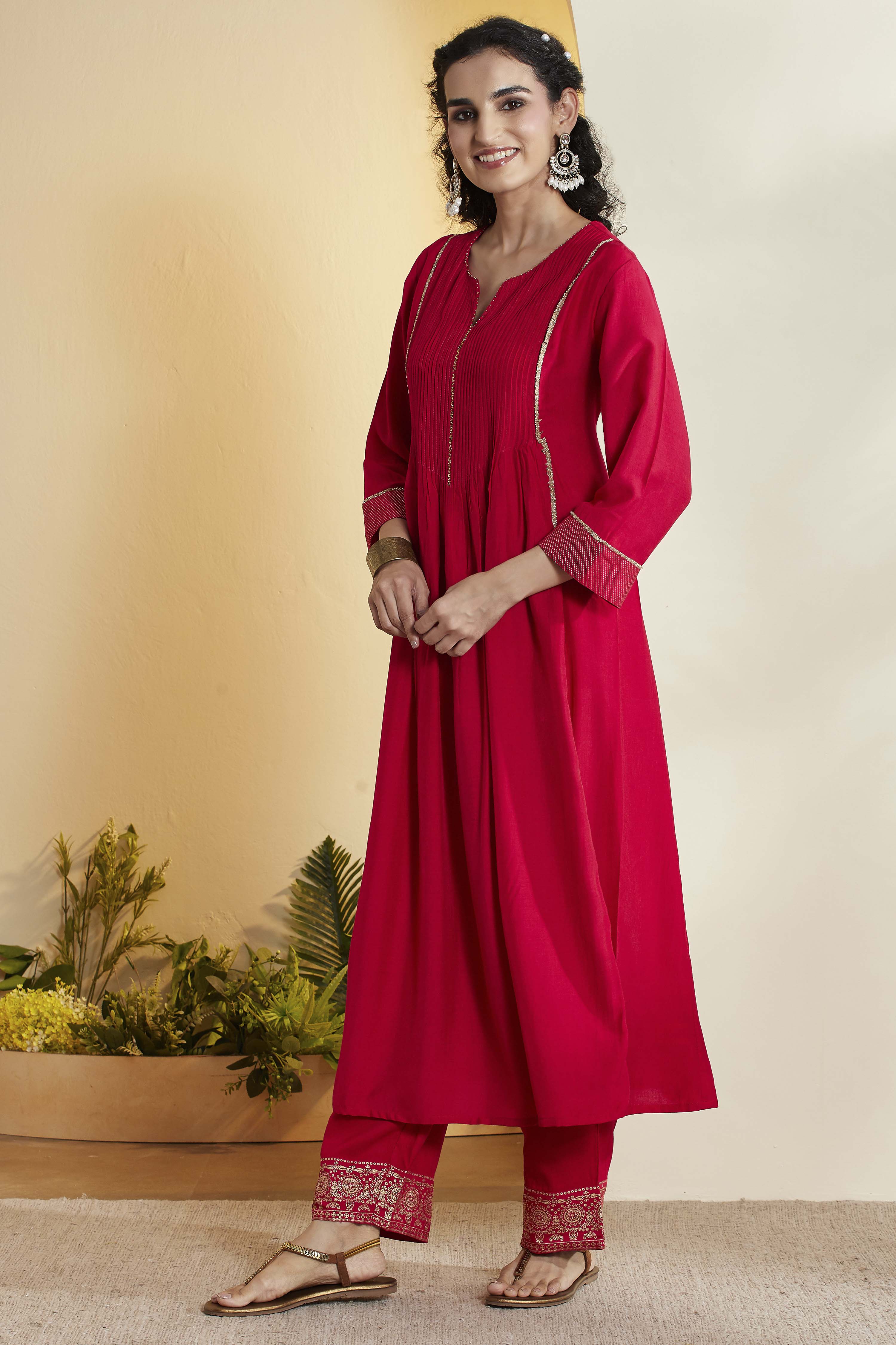 Pink Viscose Blend Solid Flared Kurta image number 3
