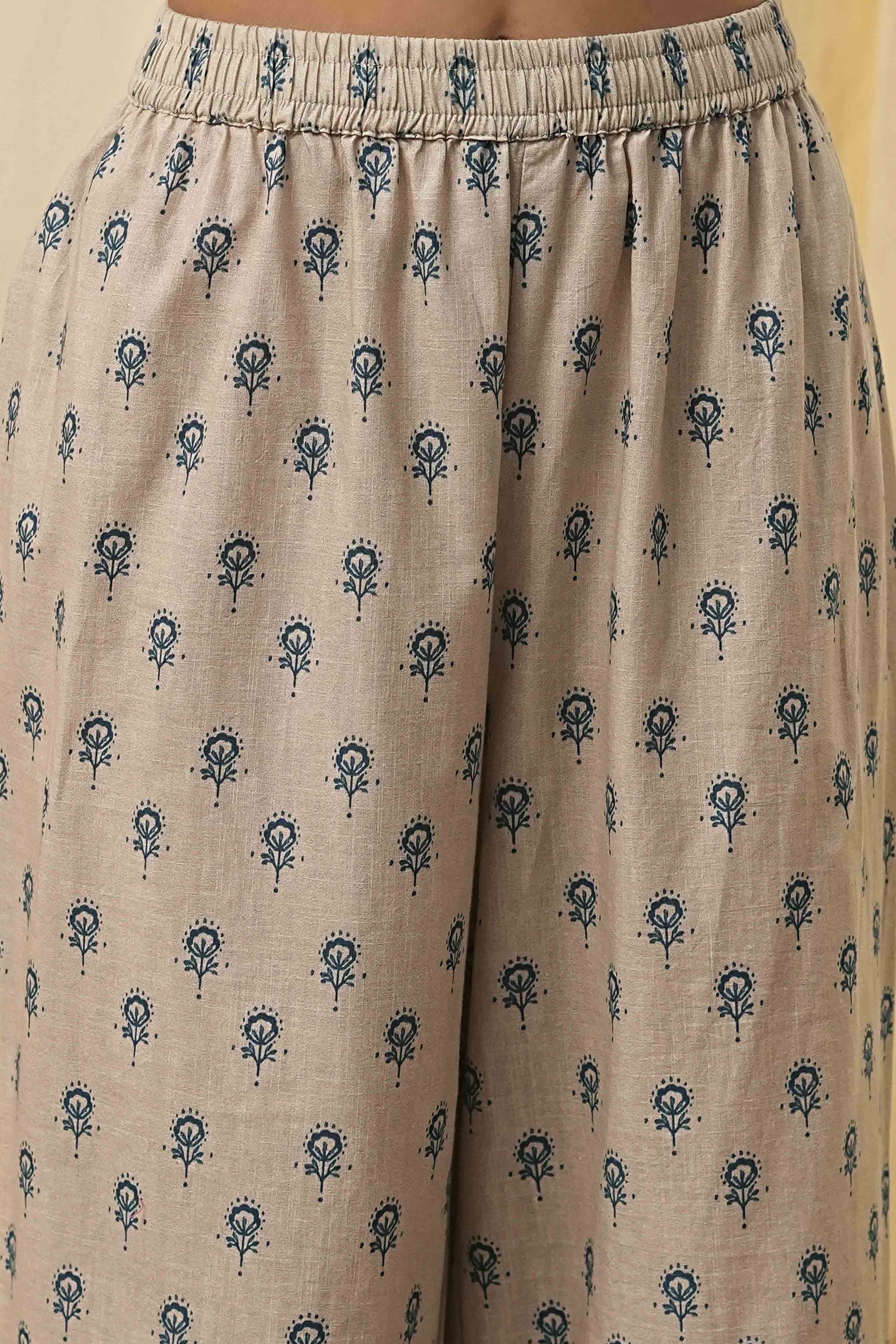 Red Cotton Printed Gathered Suit Set image number 2