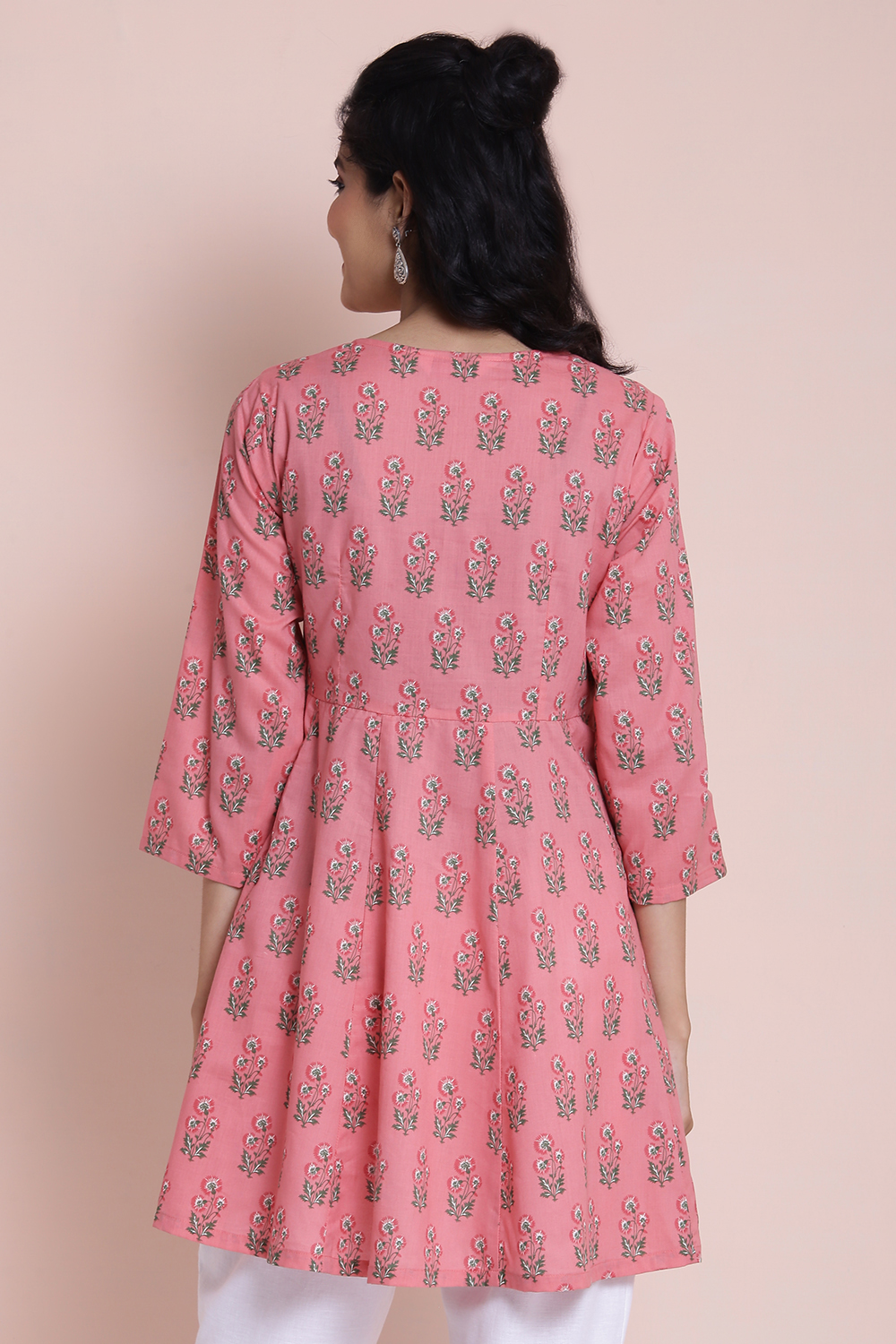 Dusky Pink Cotton Printed Short Kurti image number 6