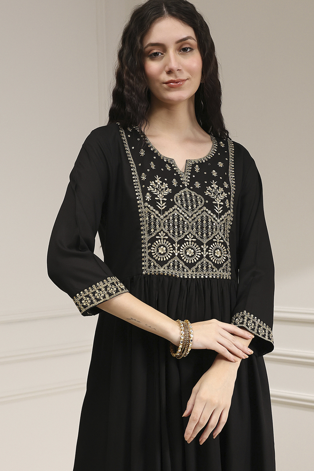 Black Dyed Gathered Suit Set image number 1