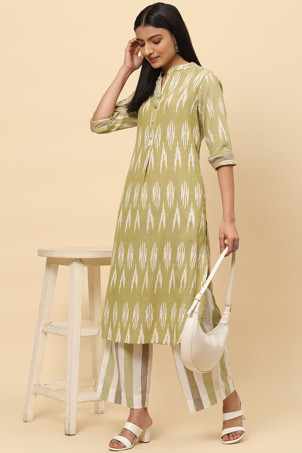 Clay Mint Cotton Straight Fusion Printed Kurta Set image number 6