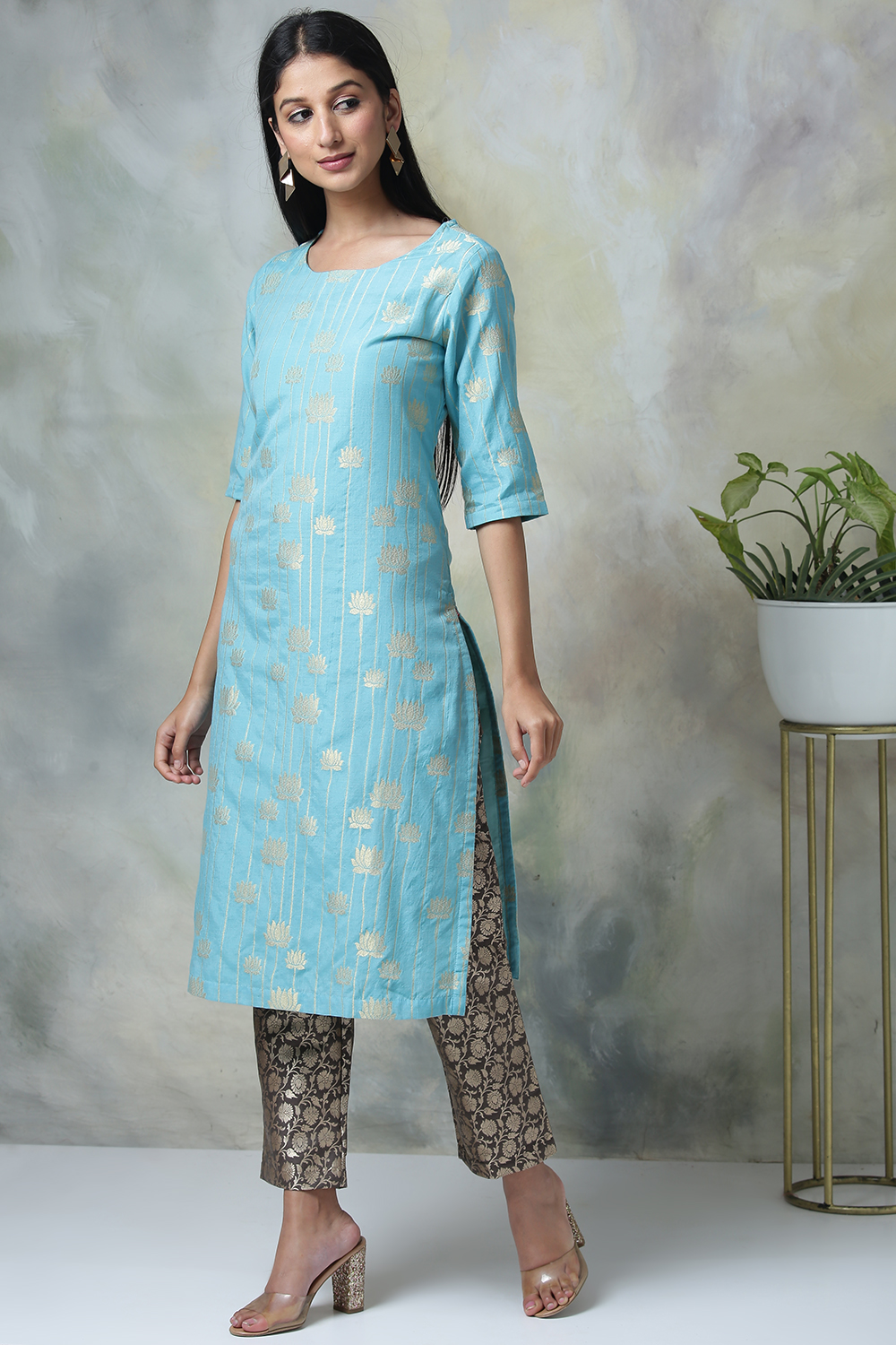 Turquoise Art Silk Cotton Yarndyed Kurta image number 3