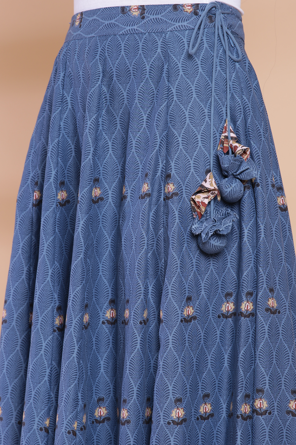 Peach And Blue Cotton Straight Kurta Skirt Suit Set image number 3
