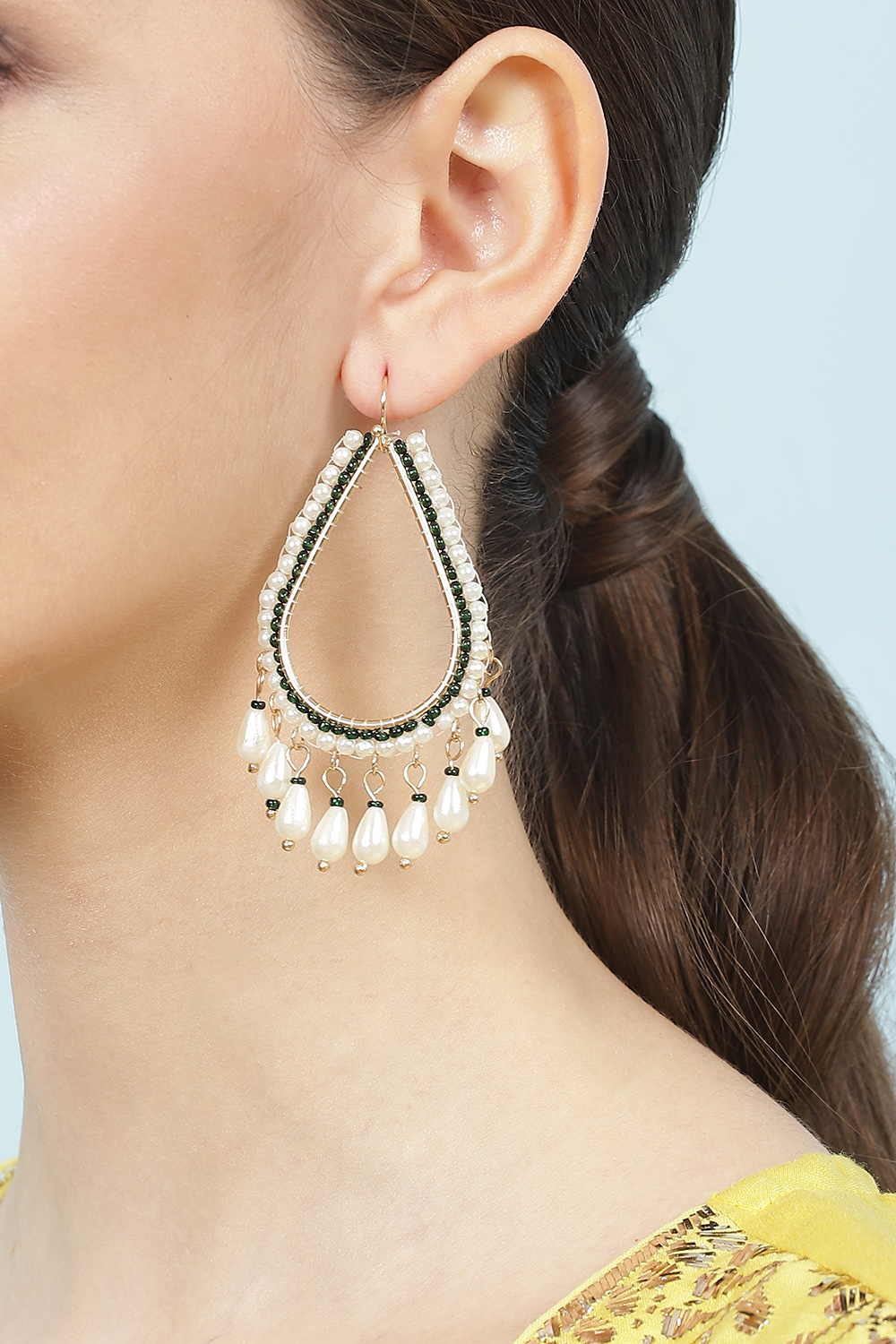 White Green Earrings image number 1