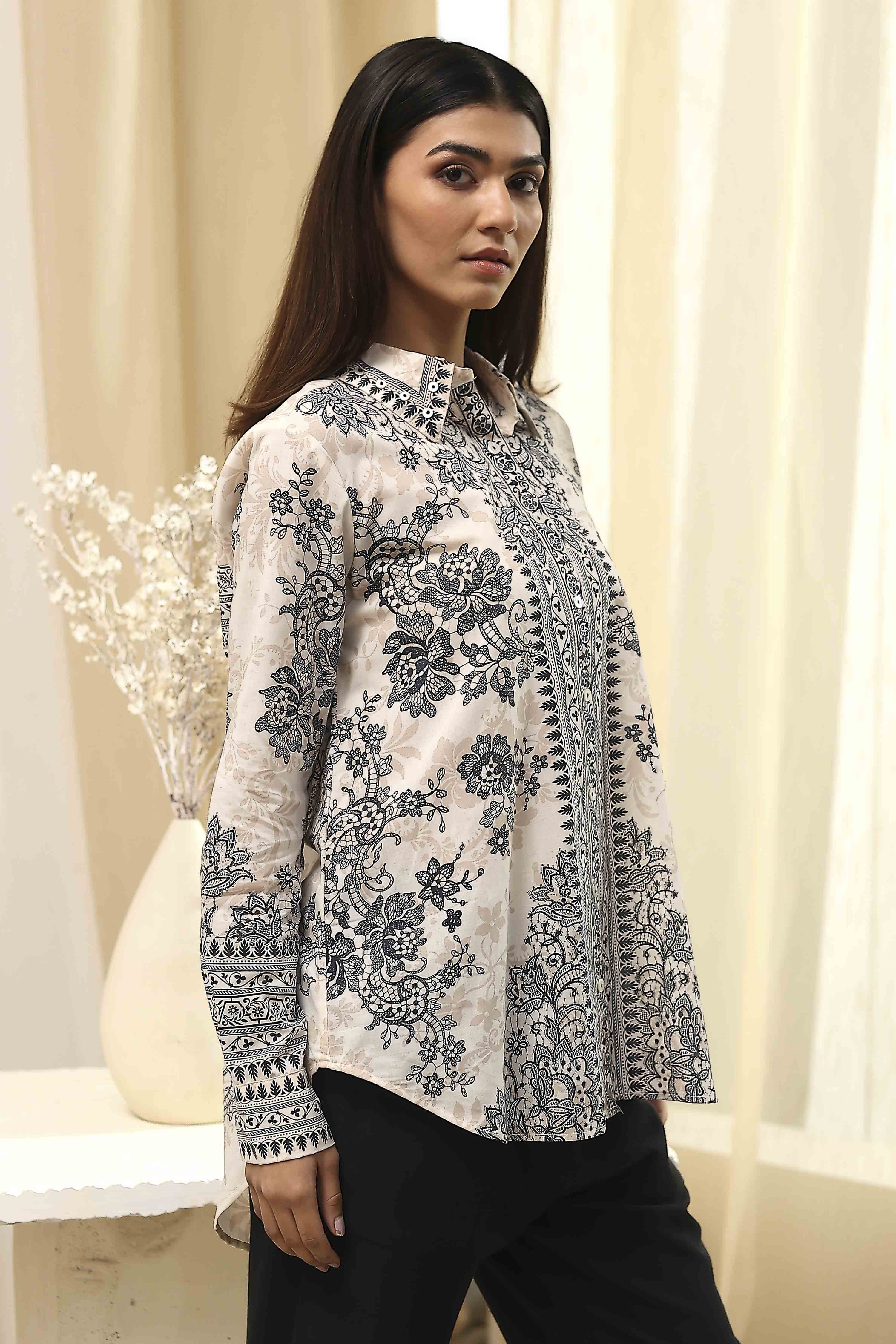 Off-White and Black Cotton Printed Straight Shirt image number 3