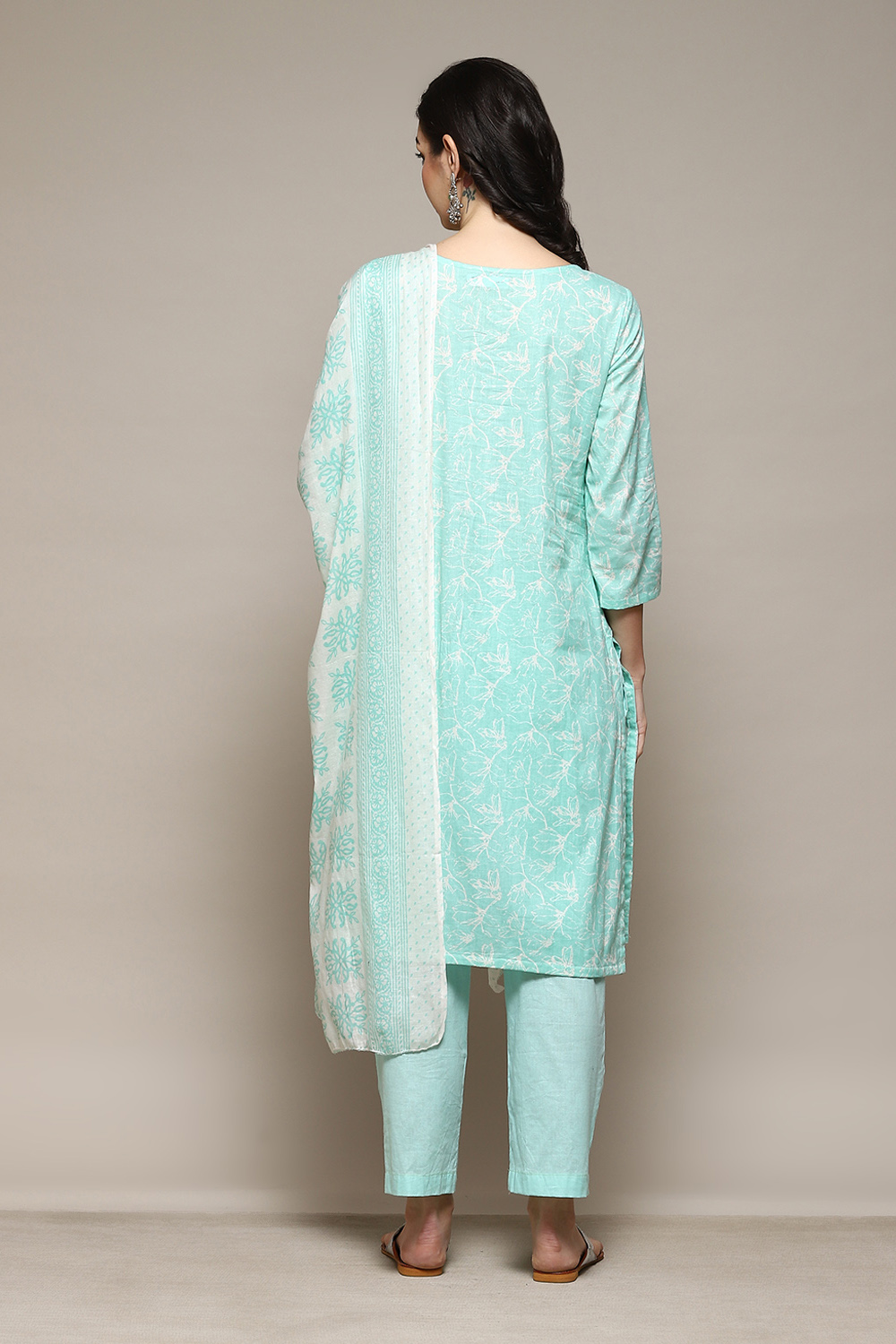 Green Cotton Hand Embroidered Unstitched Suit Set image number 5