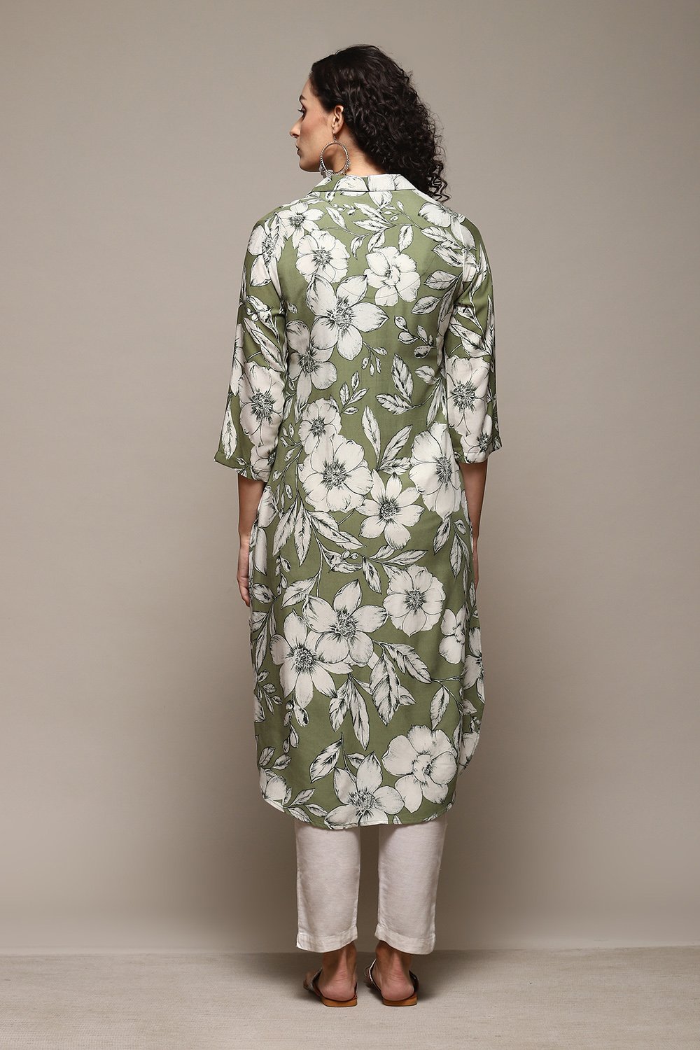 Olive Green LIVA Straight Printed Kurta image number 4