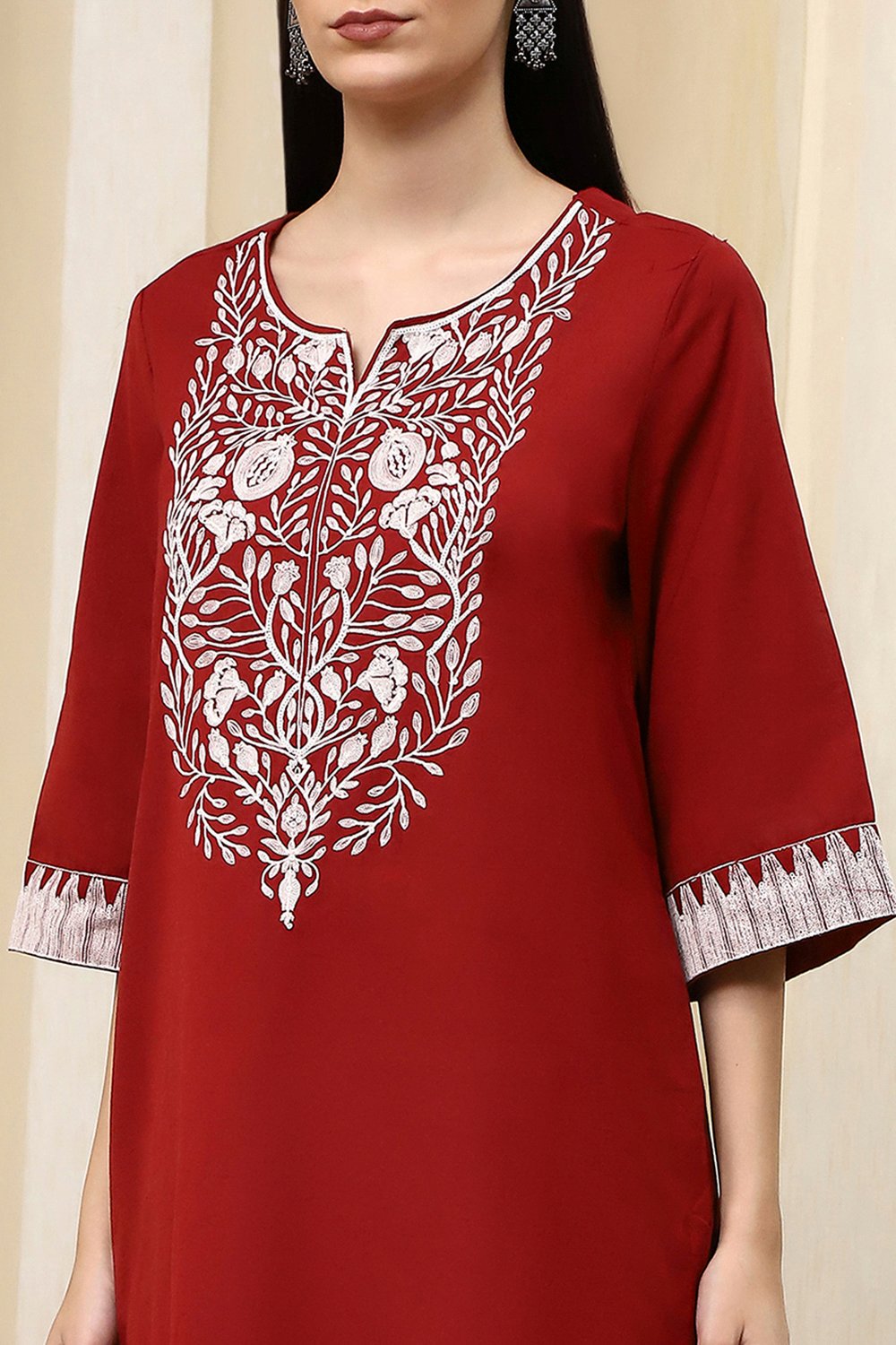 Maroon Cotton Dyed Straight Kurta image number 1