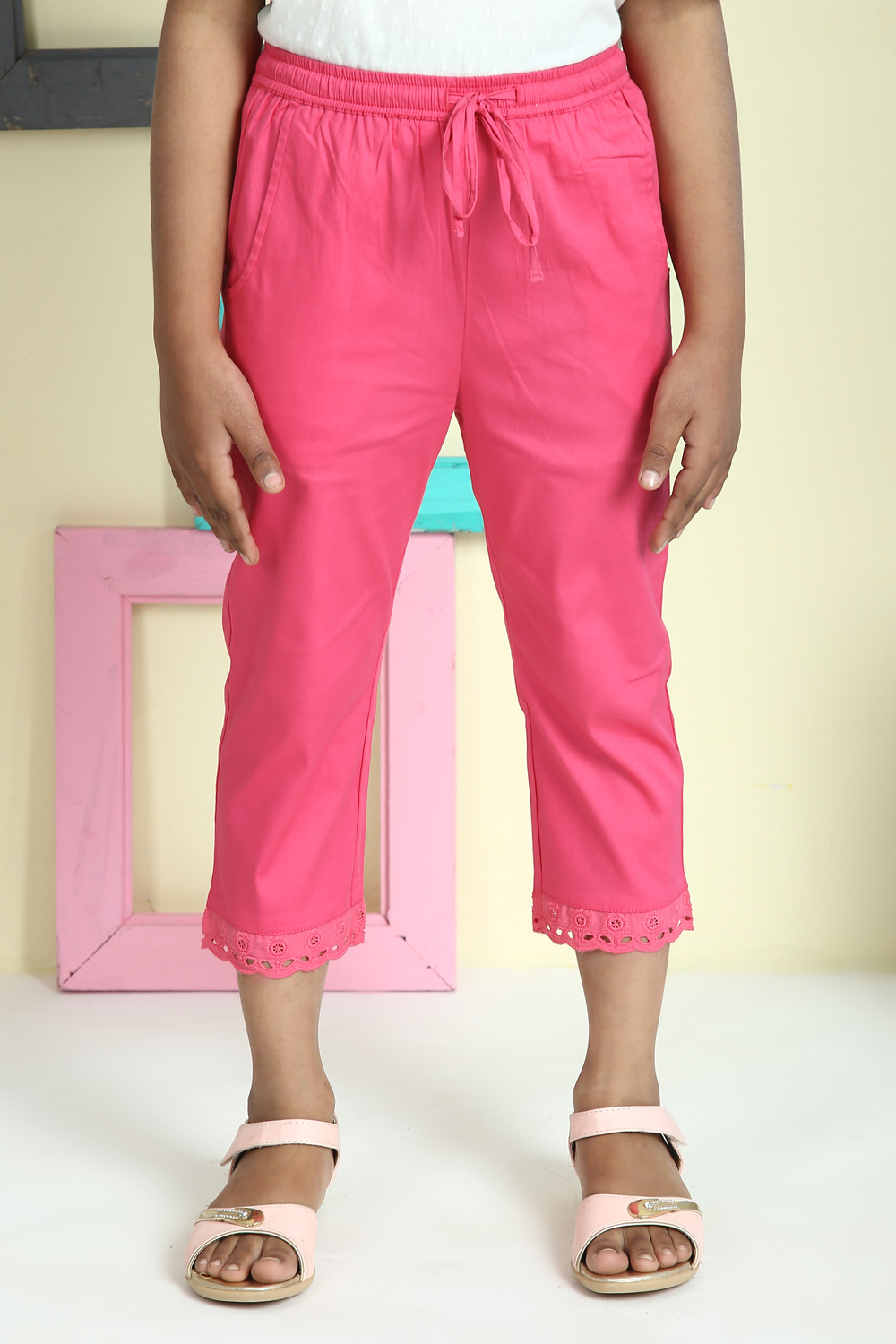 Pink Cotton Lycra Capris image number 3