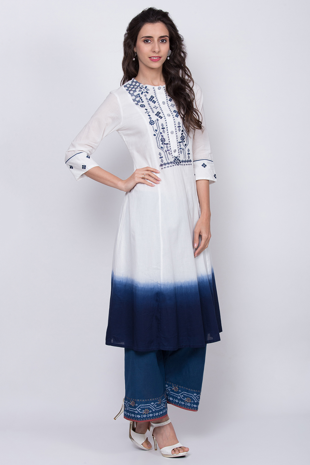 White And Indigo Cotton A-Line Kurta image number 3