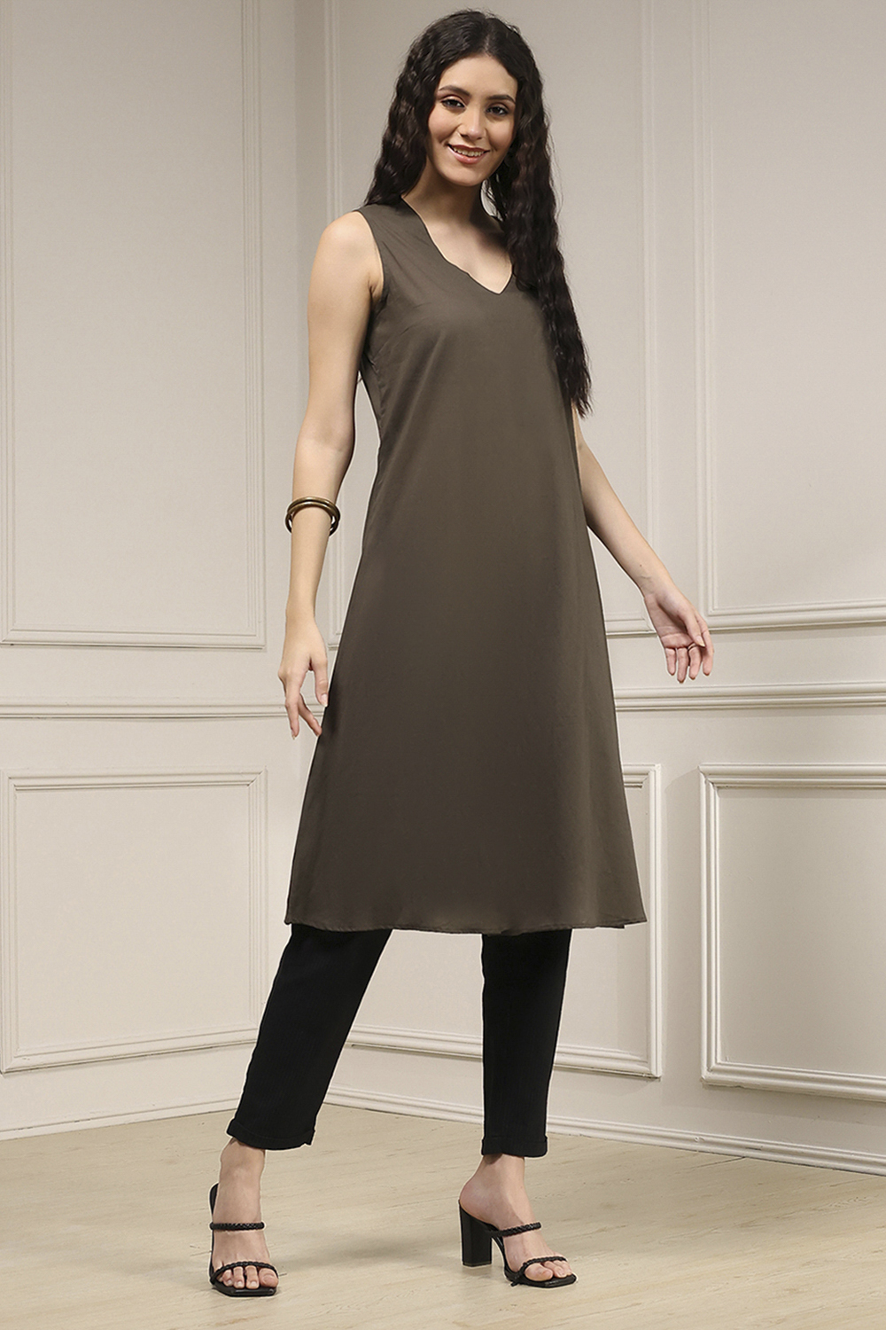 Charcoal and Rust Printed Pleated A-Line Kurta image number 5