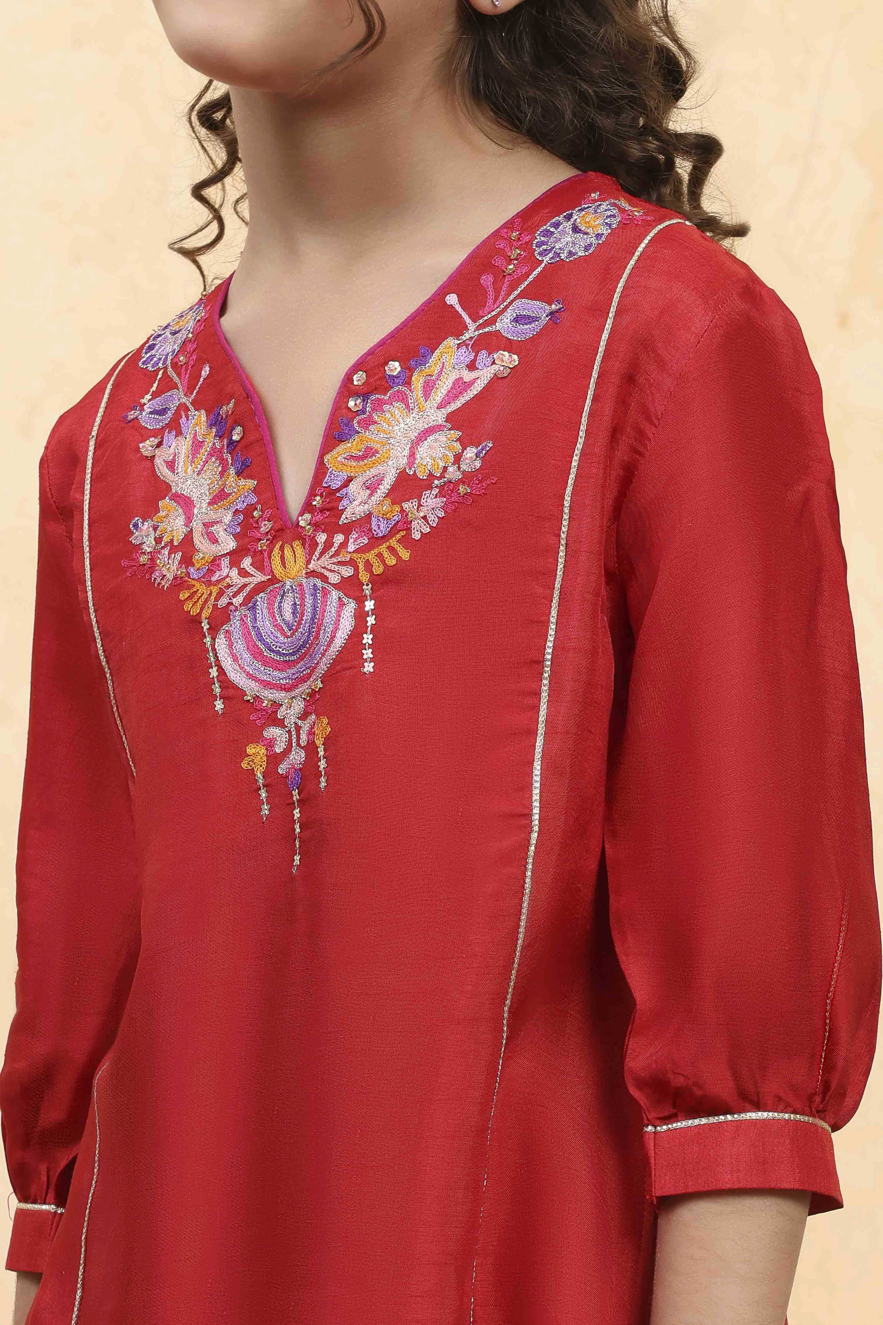 Red Viscose Rayon Solid A-Line Suit Set image number 1