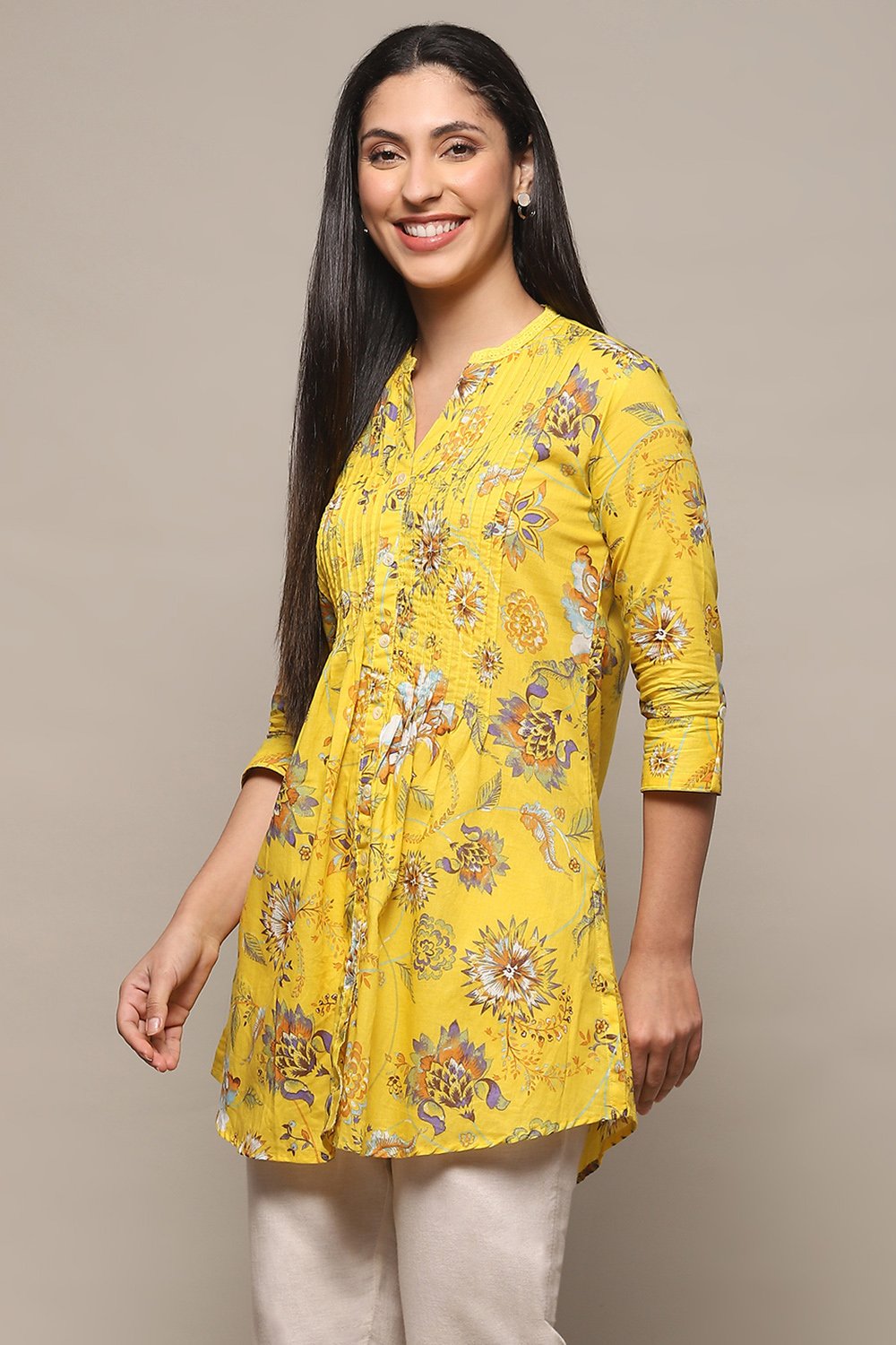 Yellow Rayon Straight Kurti image number 2