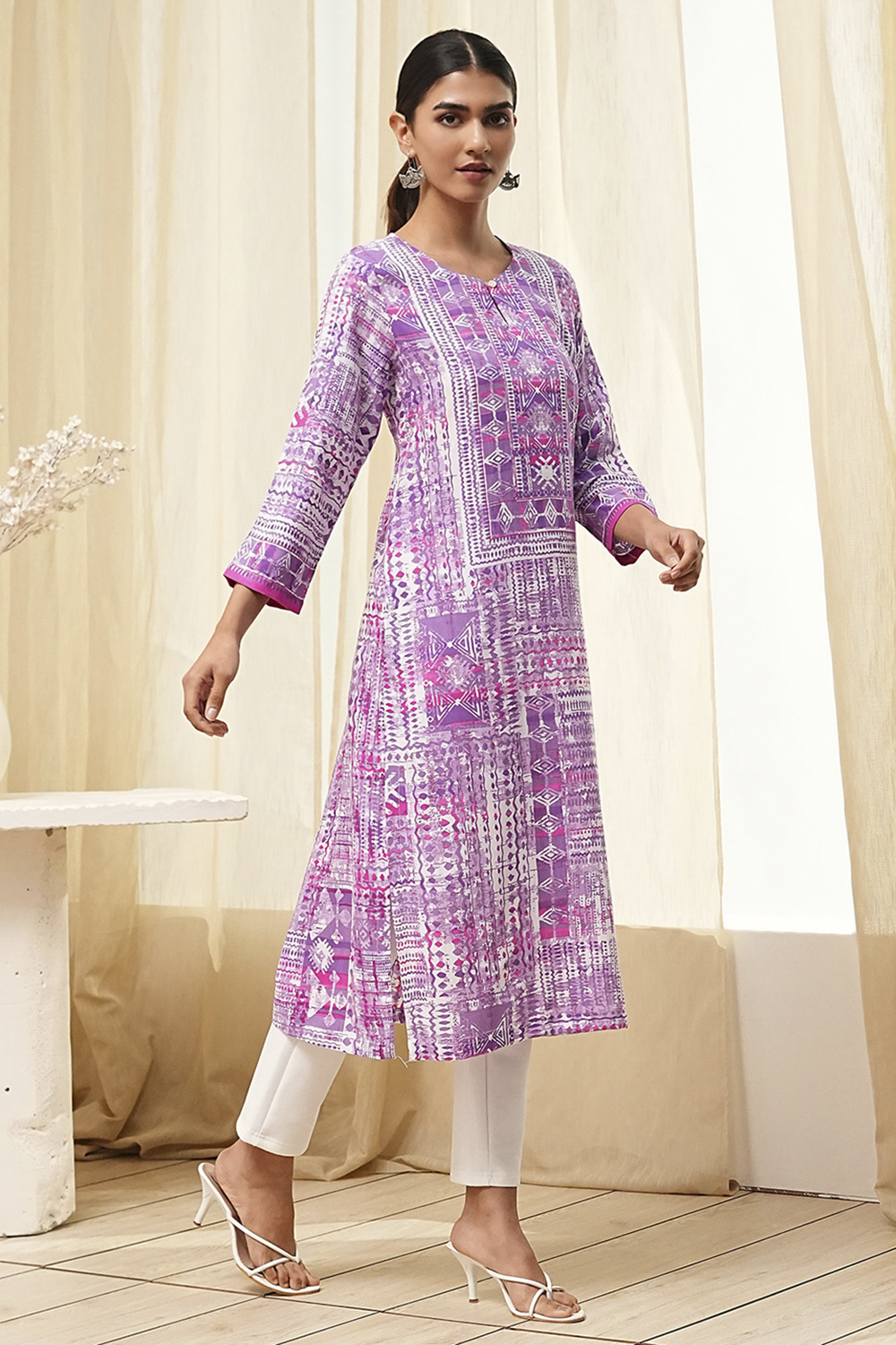 Lavender Printed Straight Kurta image number 4