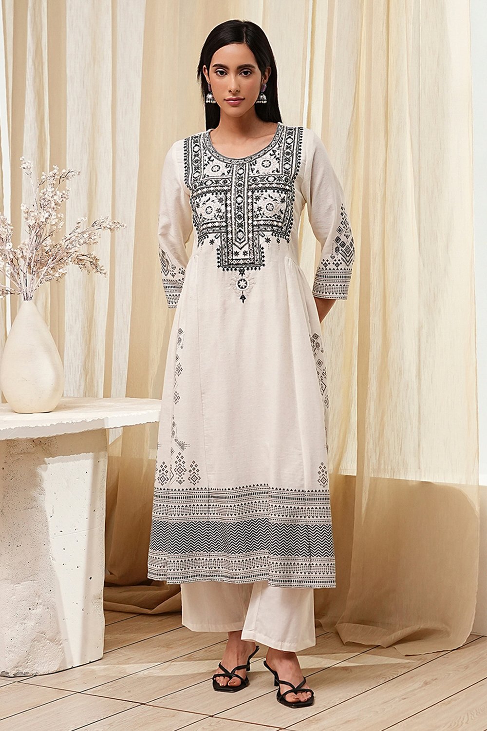 White and Black Cotton Gathered Kurta Set image number 0