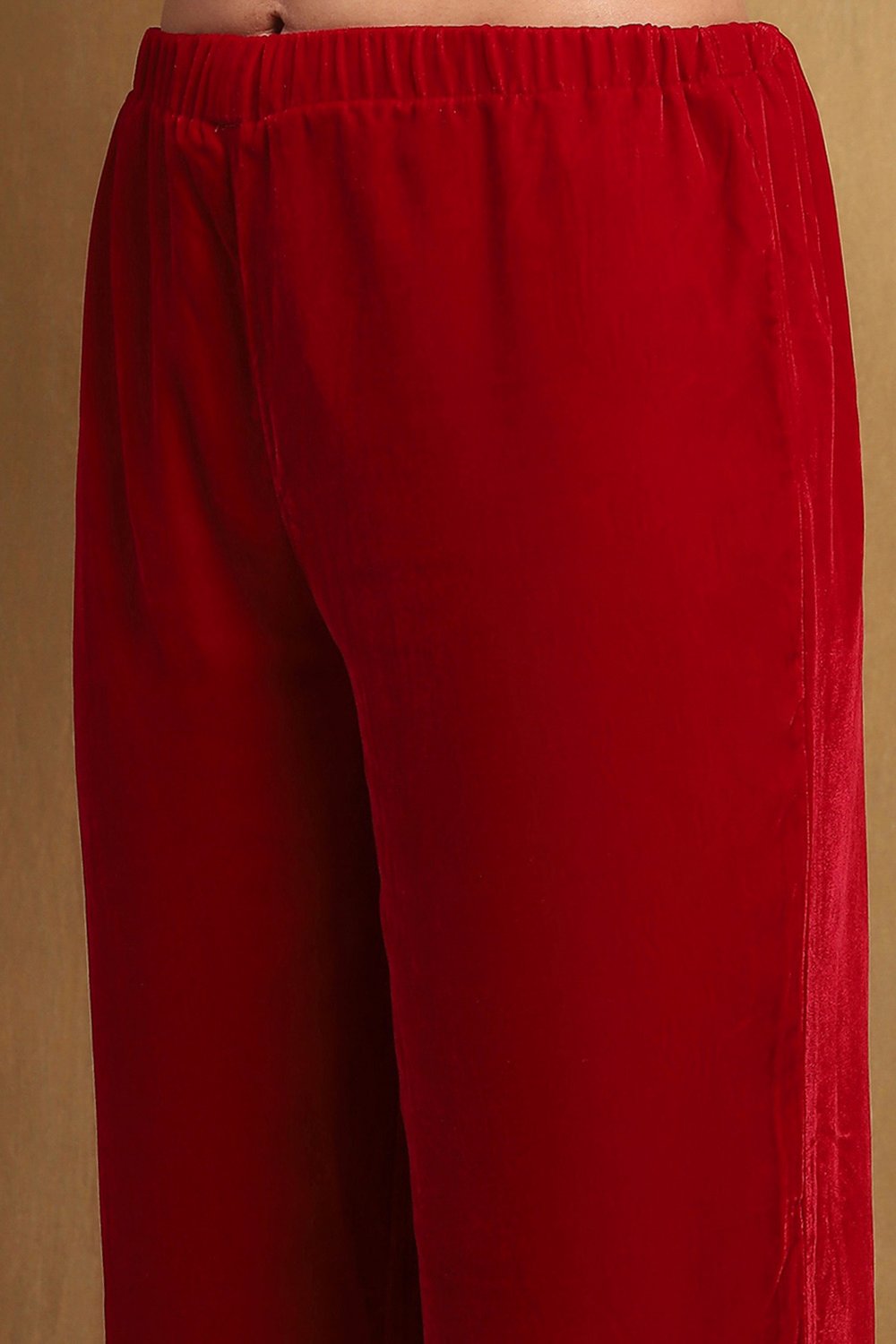 Red Velvet Embroidered Straight Kurta Set image number 2