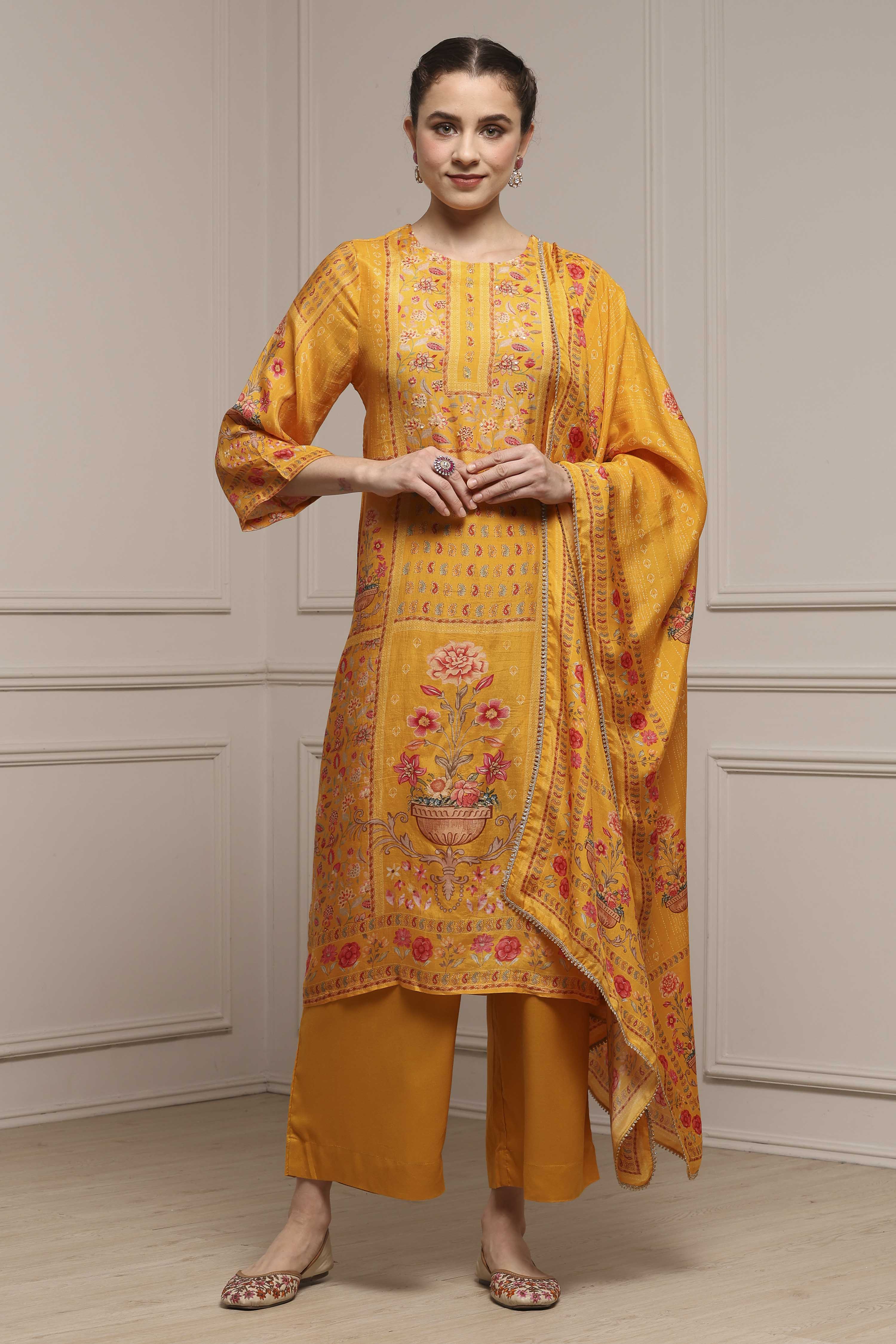 Pink Printed Straight Suit Set image number 6