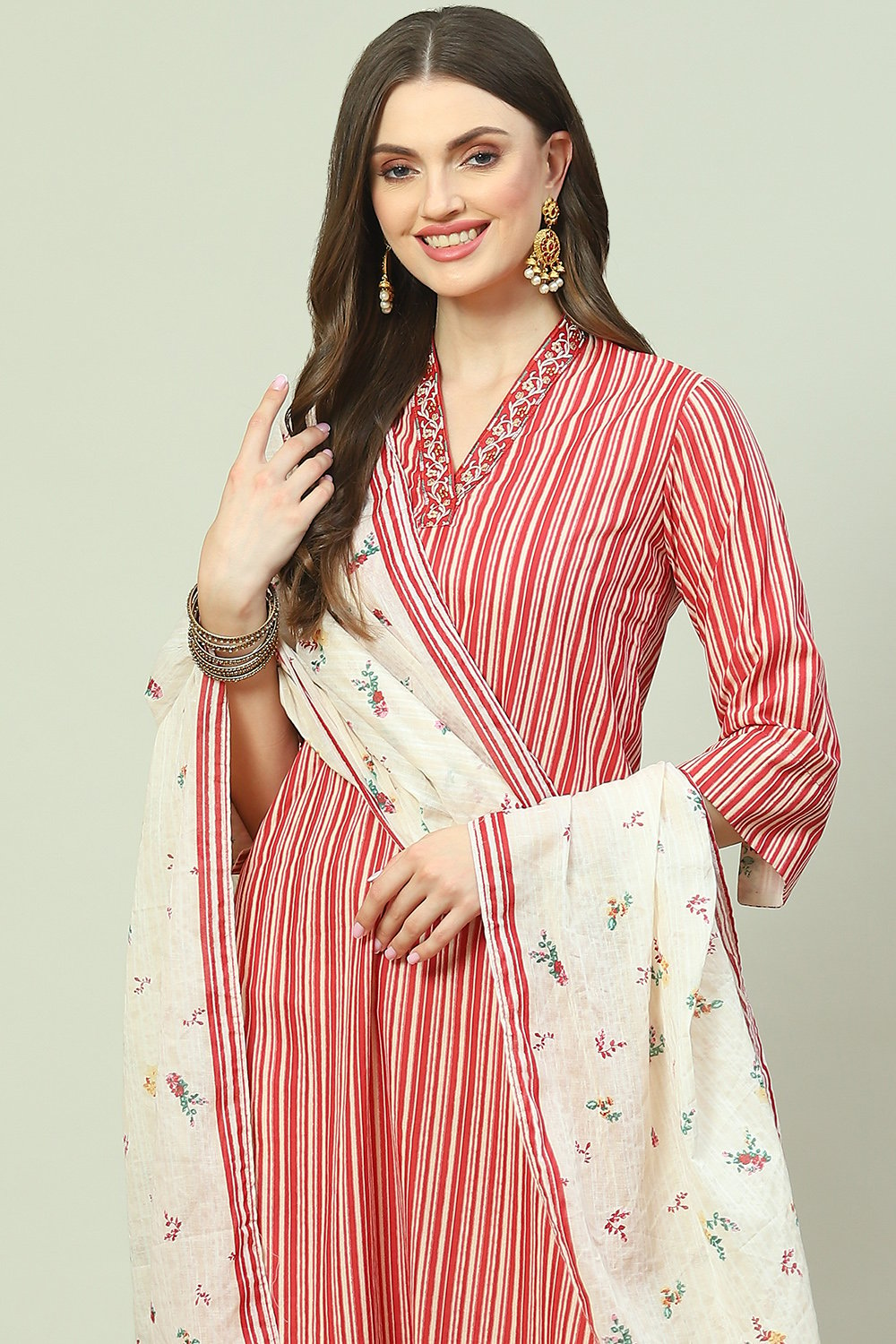 Red Cotton Straight Kurta Palazzo Suit Set image number 2