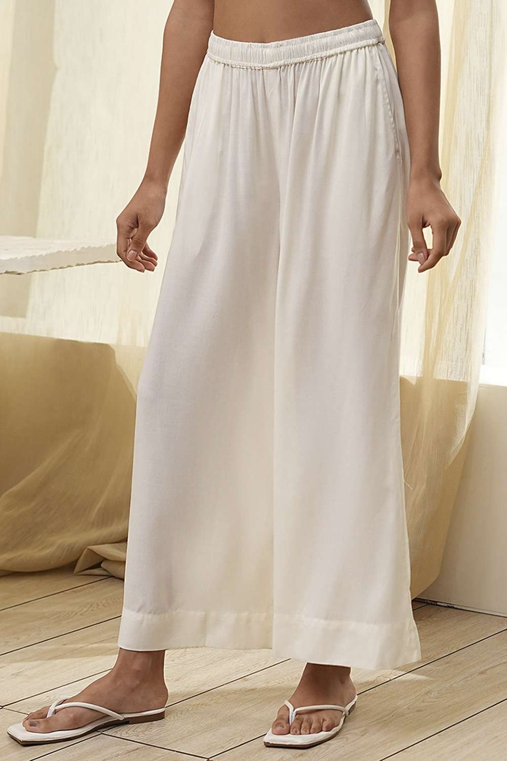 Navy Blue Viscose Solid Straight Palazzos image number 2