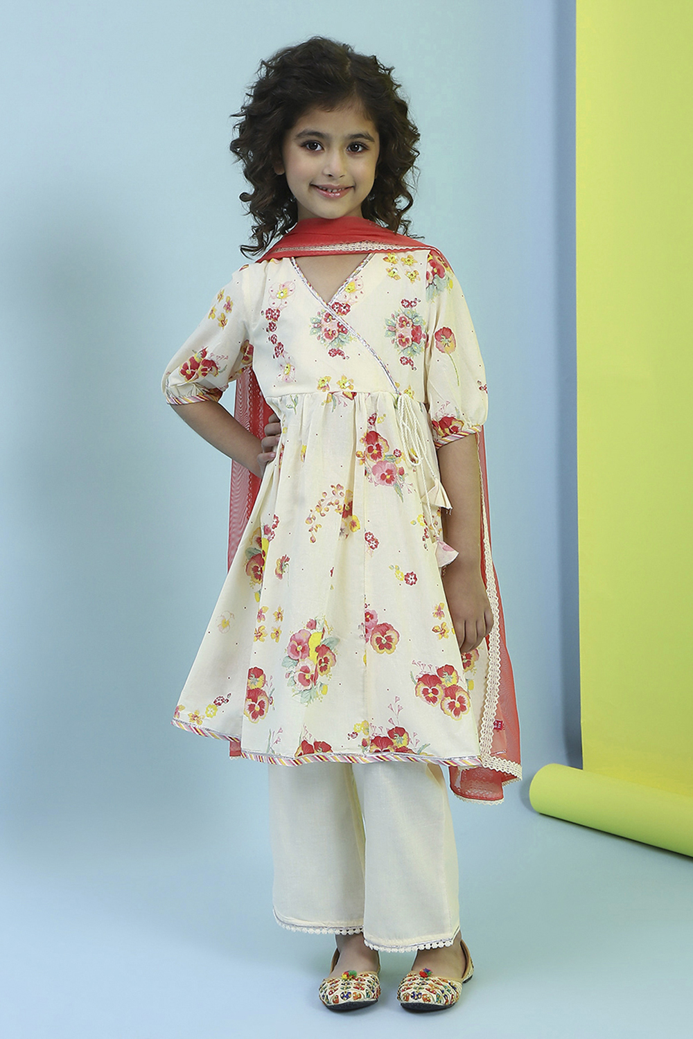 Cream Cotton Gathered Suit Set image number 6