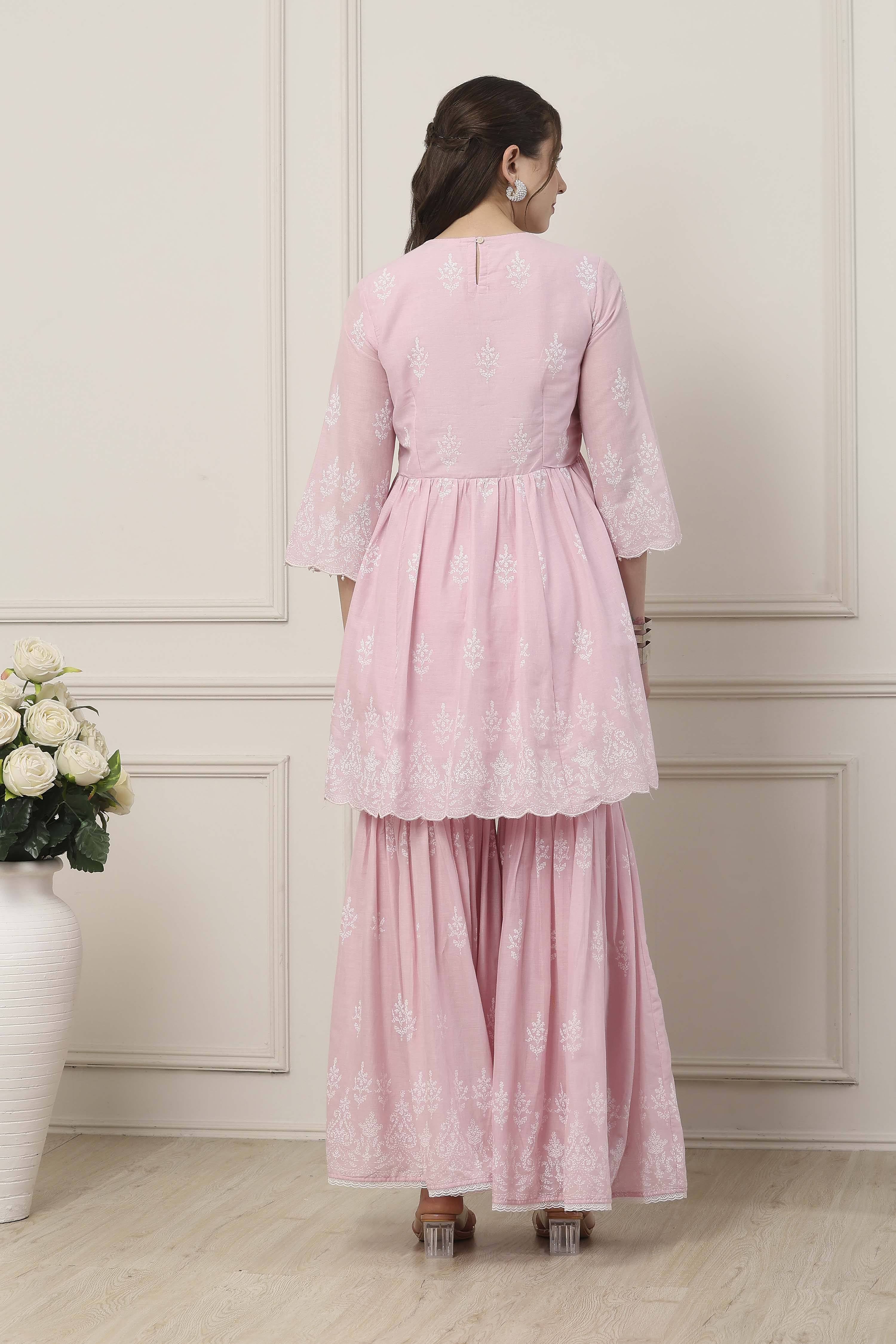 Pink Cotton Gathered Suit Set image number 4