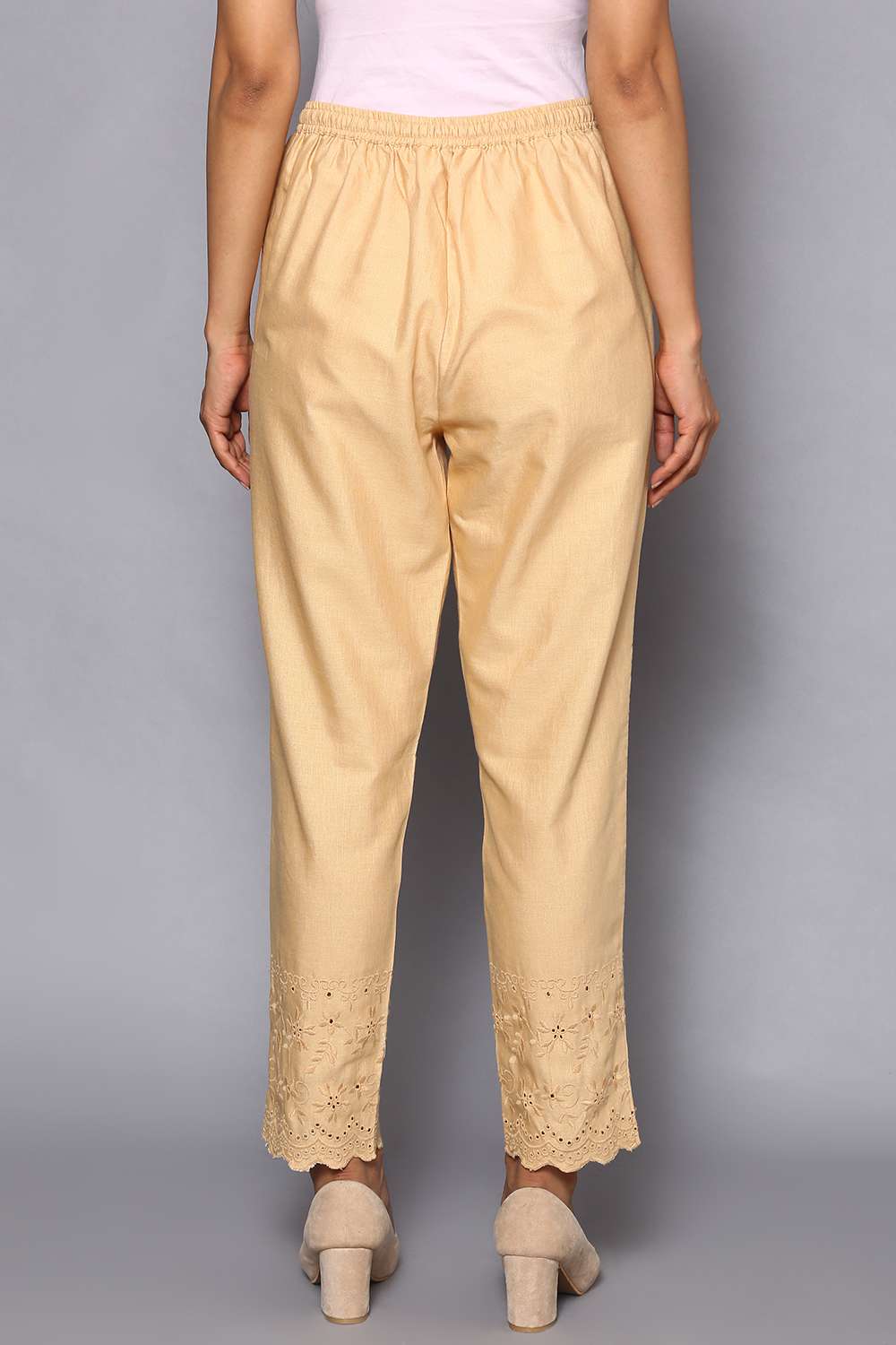 Off White Cotton Flax Regular Pants image number 5