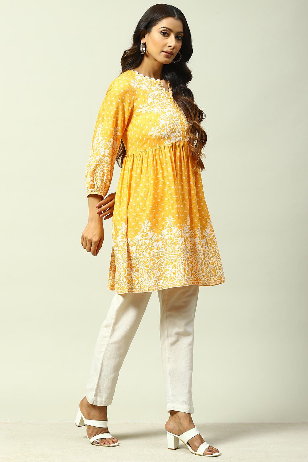 Yellow LIVA Flared Kurta image number 3