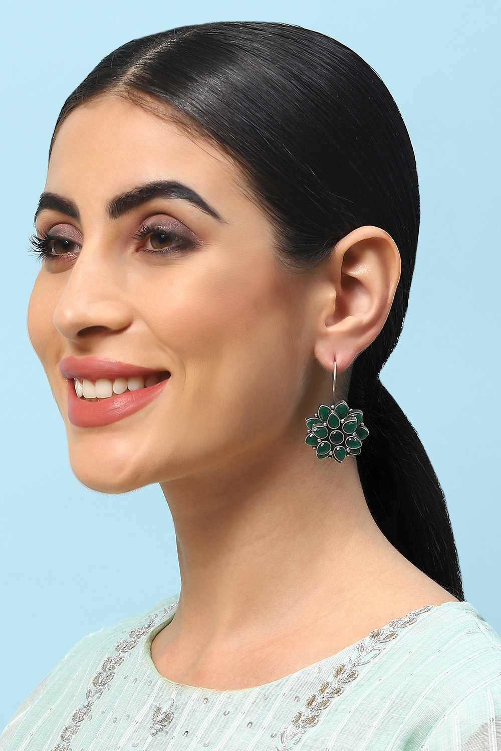 Oxidised Green Brass Earrings image number 3
