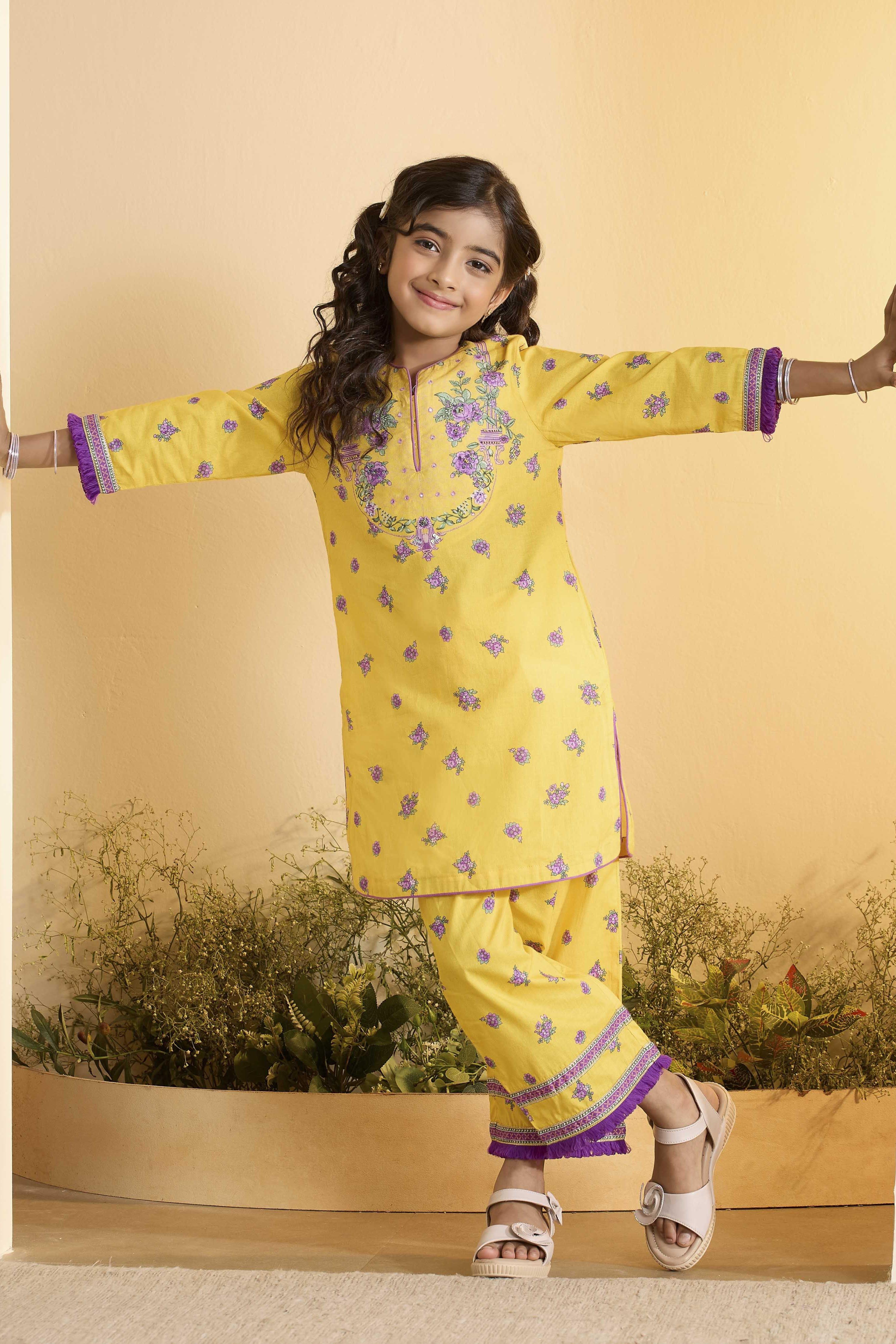 Yellow Cotton Floral Straight Kurta Set image number 6