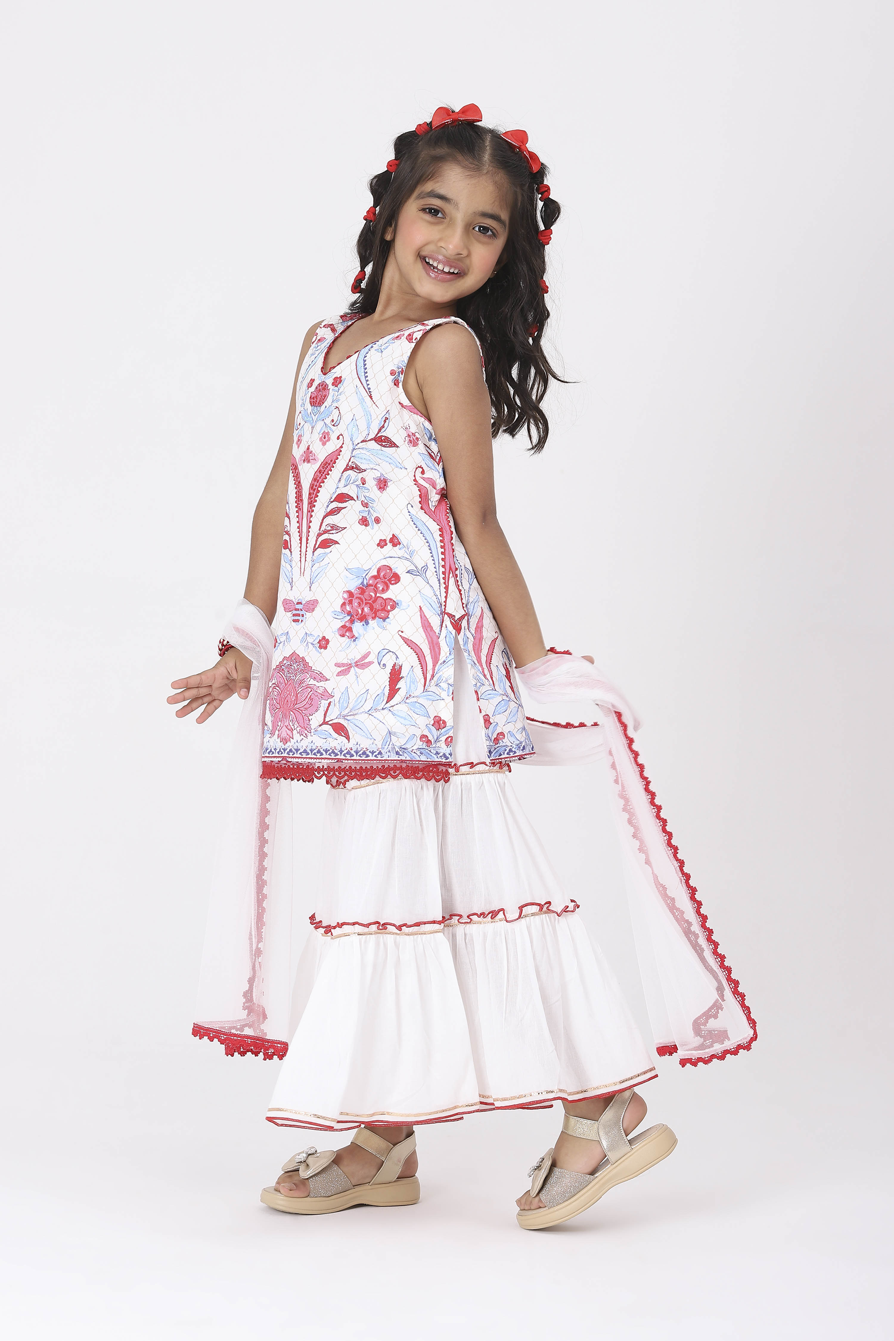 White Cotton Printed Straight Suit Set image number 1