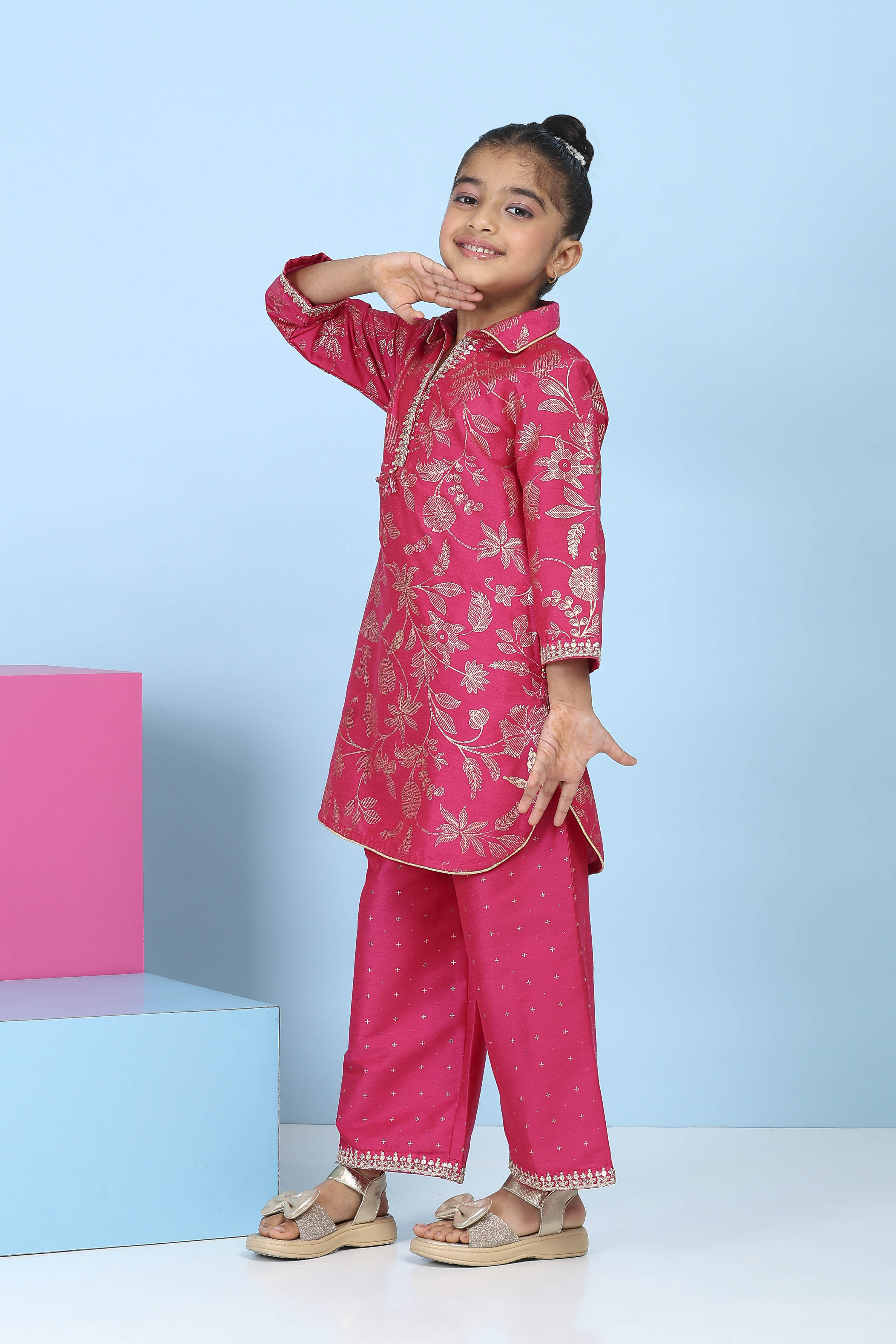 Red Poly Viscose Printed Straight Suit Set image number 3