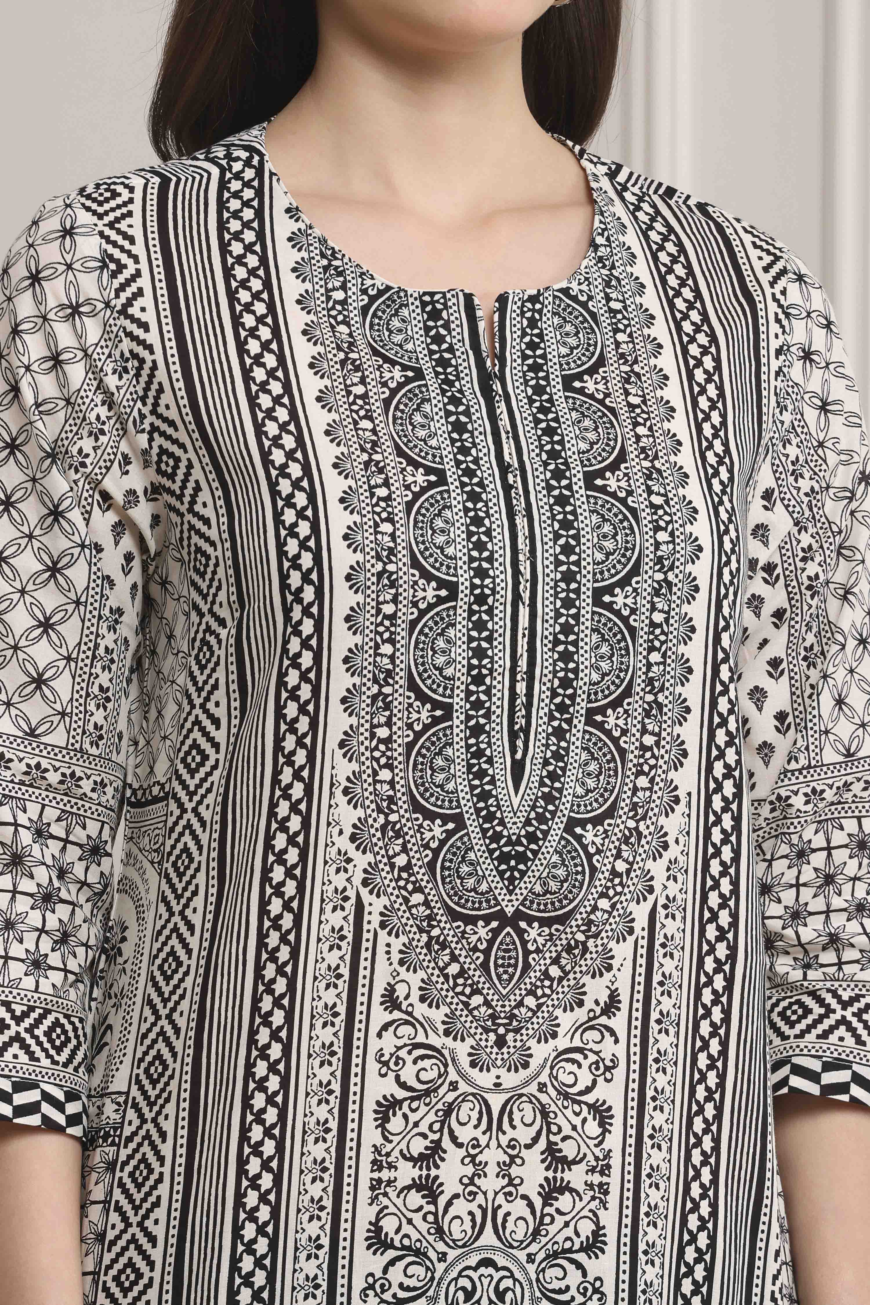 White Cotton Straight Kurta image number 1