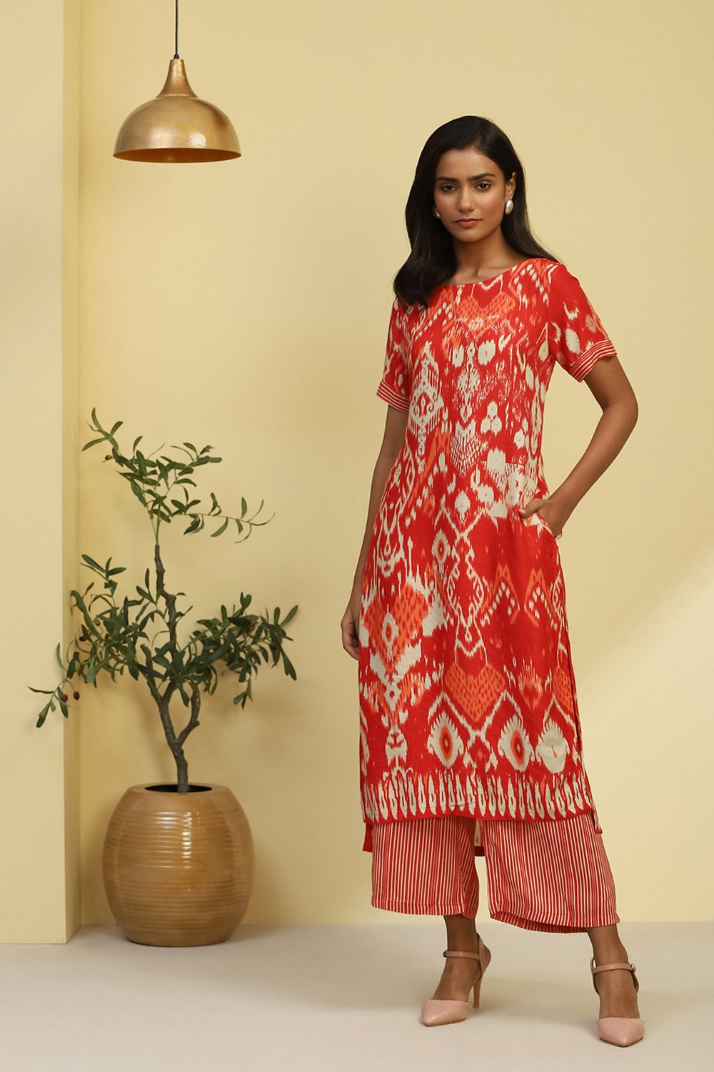 Blue Printed Straight Kurta Set image number 0