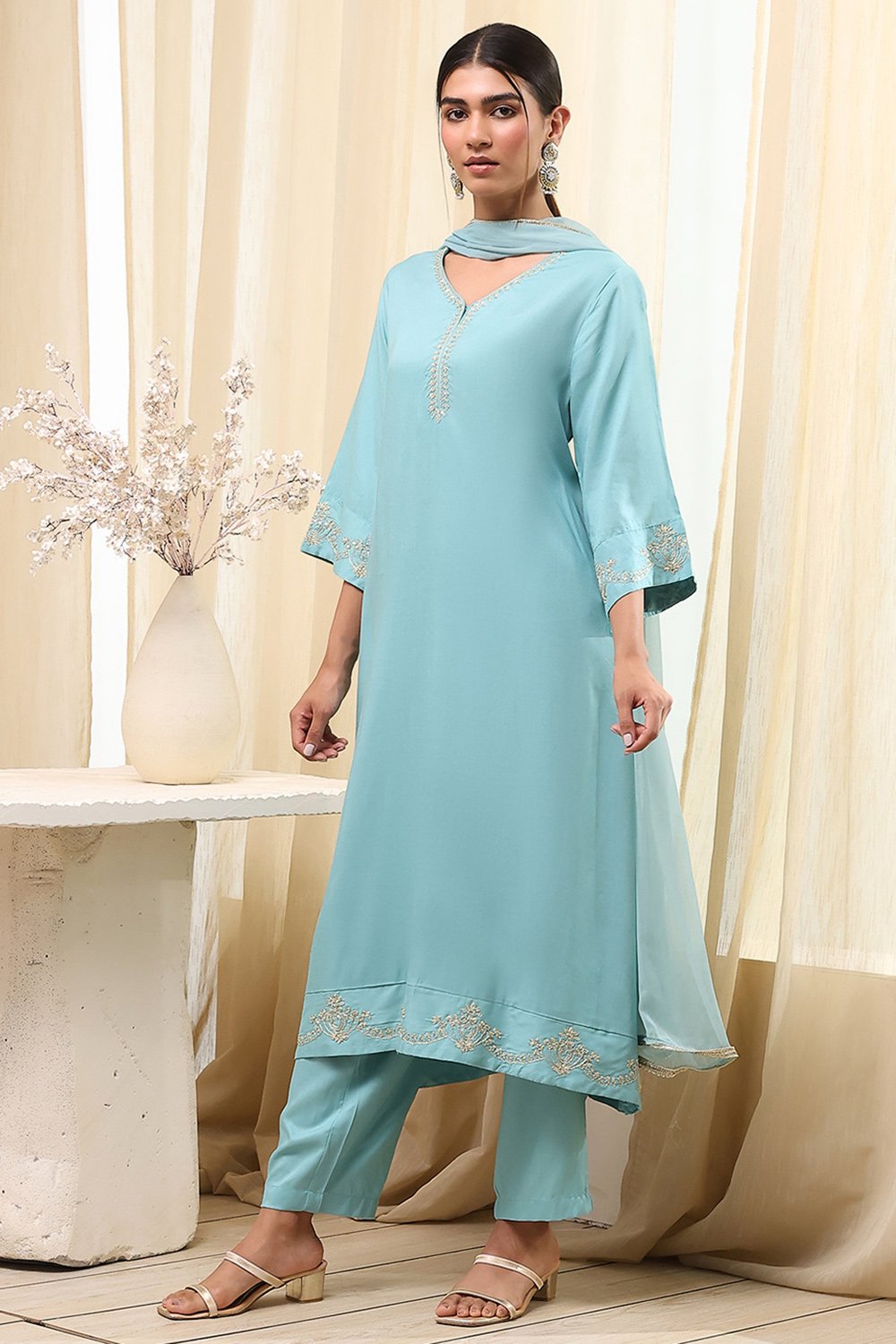 Green Solid A-Line Suit Set image number 3
