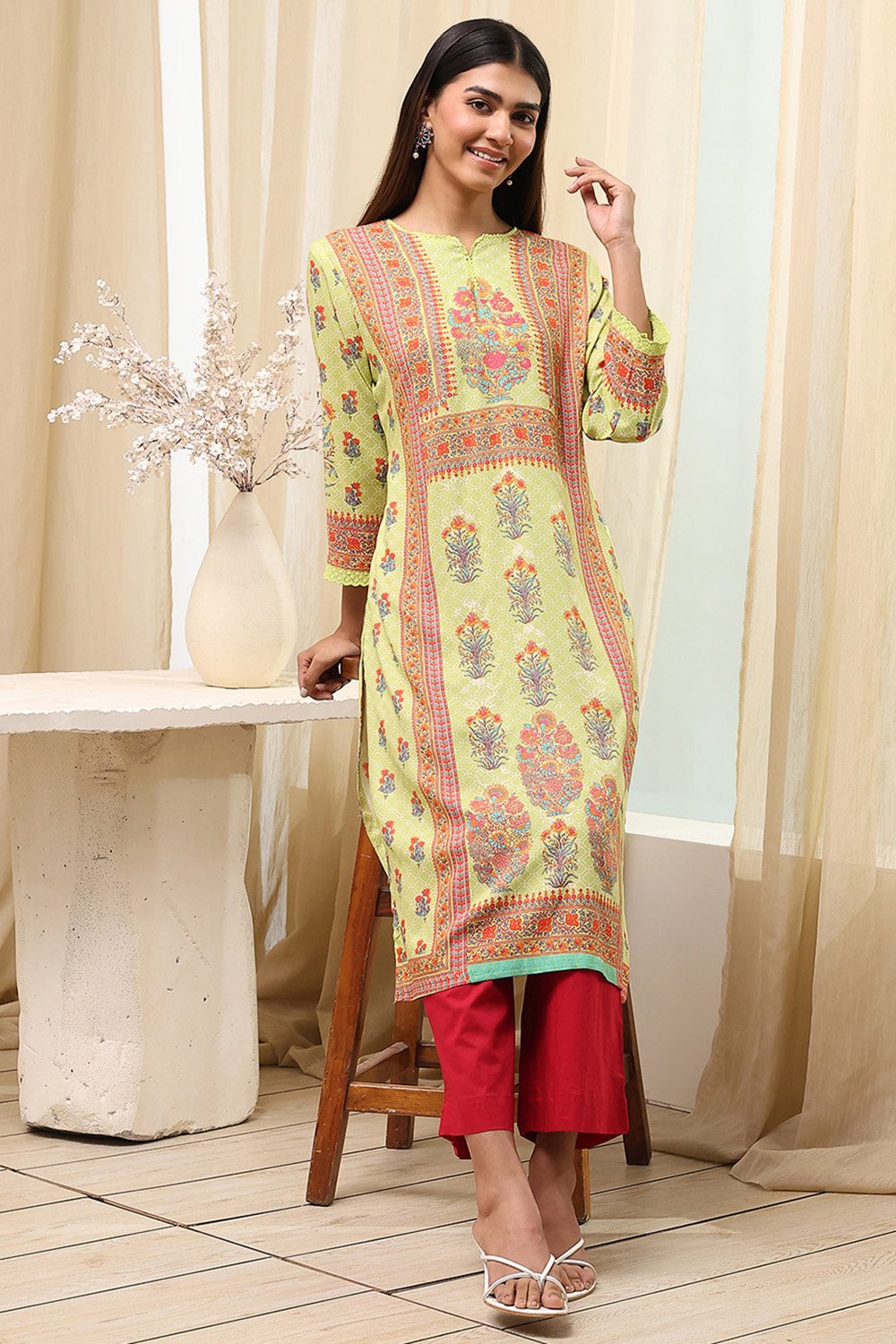 Green Viscose Rayon Straight Printed Kurta image number 0