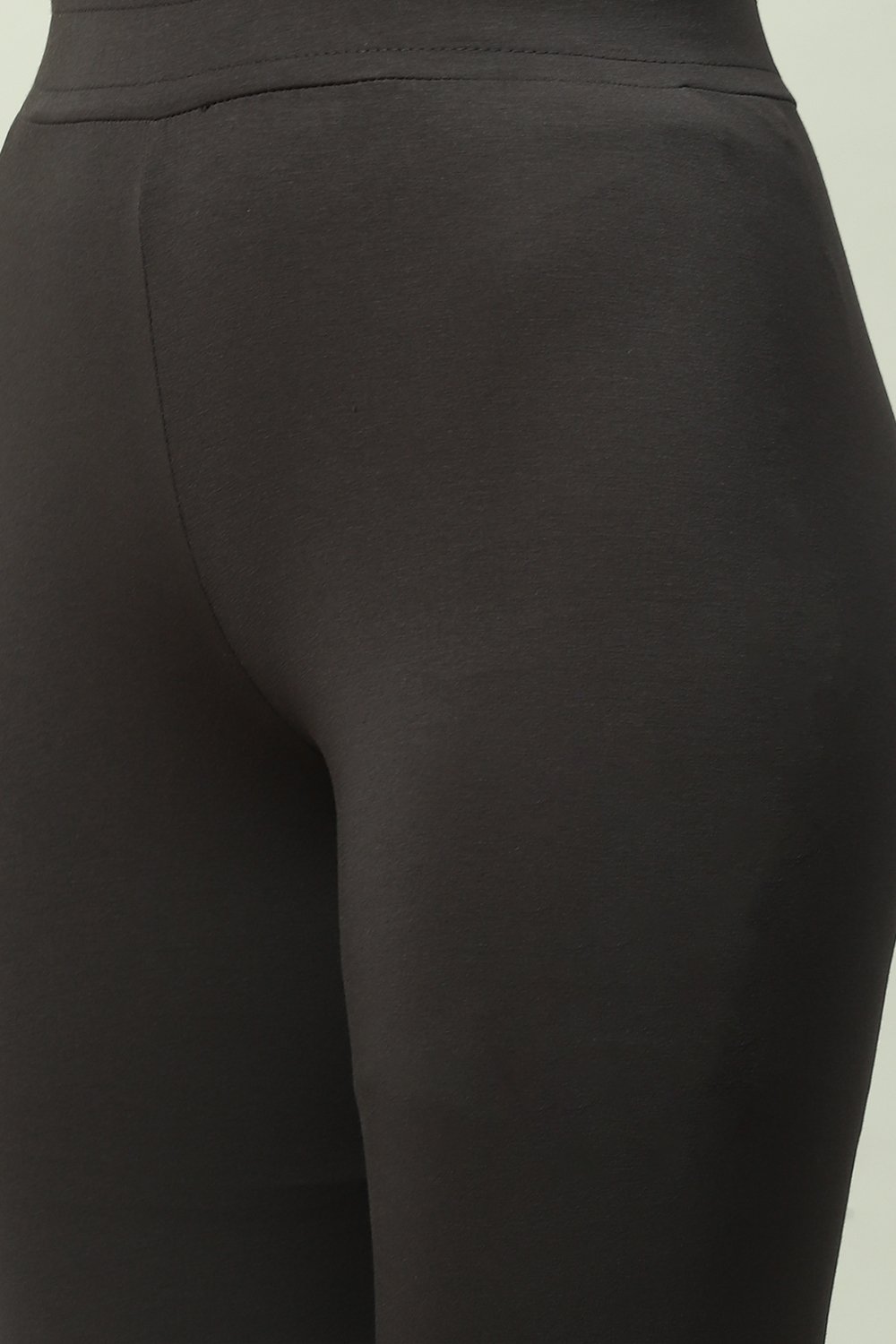Black Cotton Blend Solid Leggings image number 1
