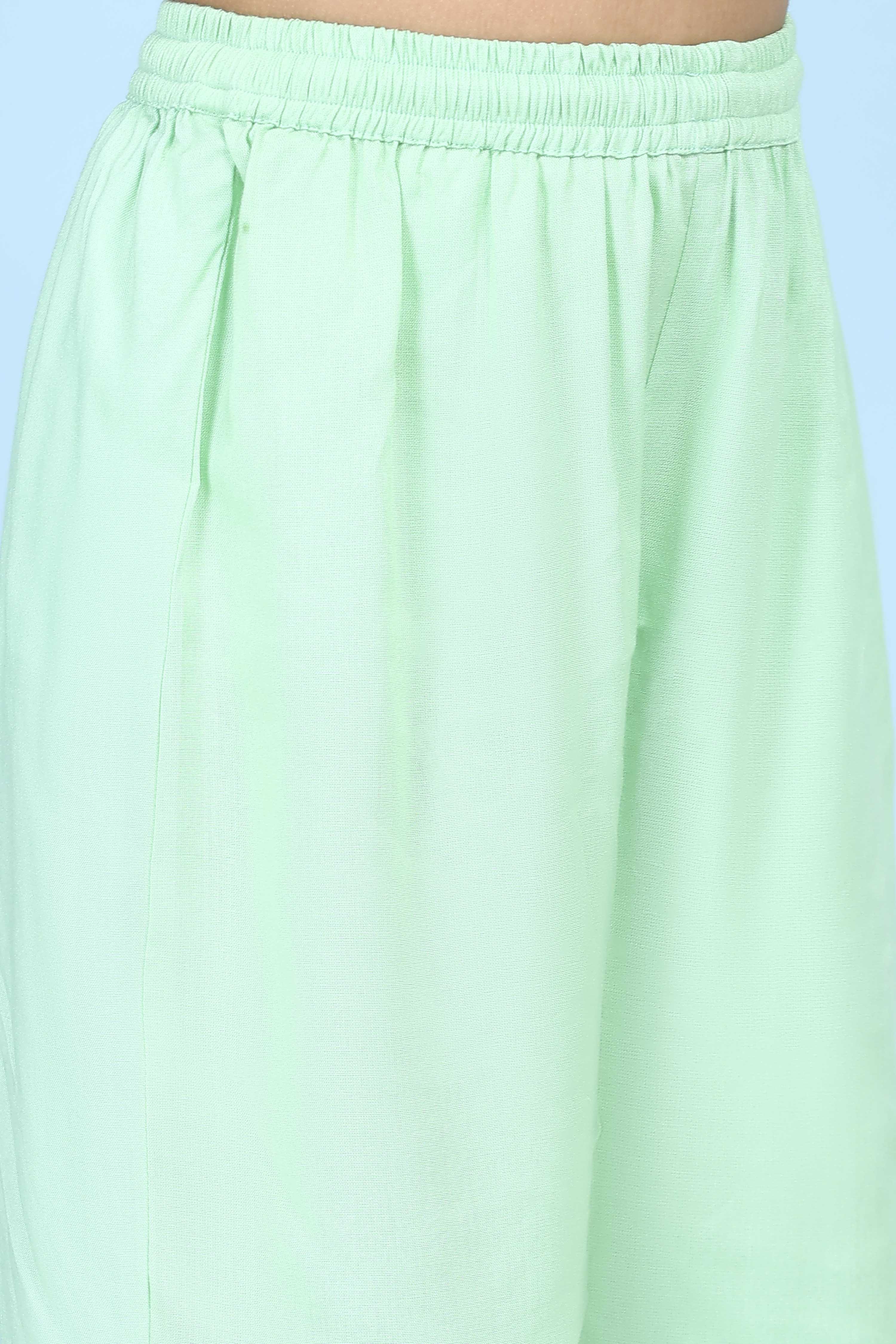 Green Cotton Floral Printed Anarkali Suit Set image number 2