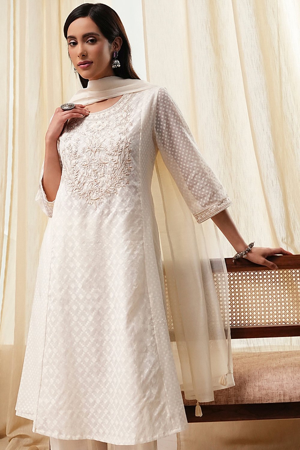Off-White Embroidered Kalidar Suit Set image number 7