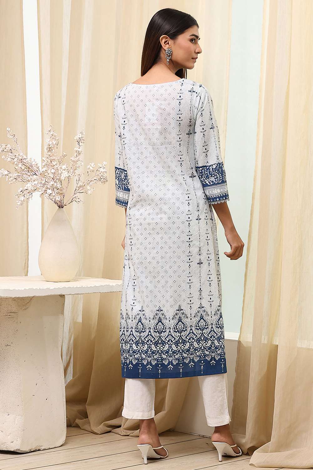 Blue Cotton Straight Printed Kurta image number 3