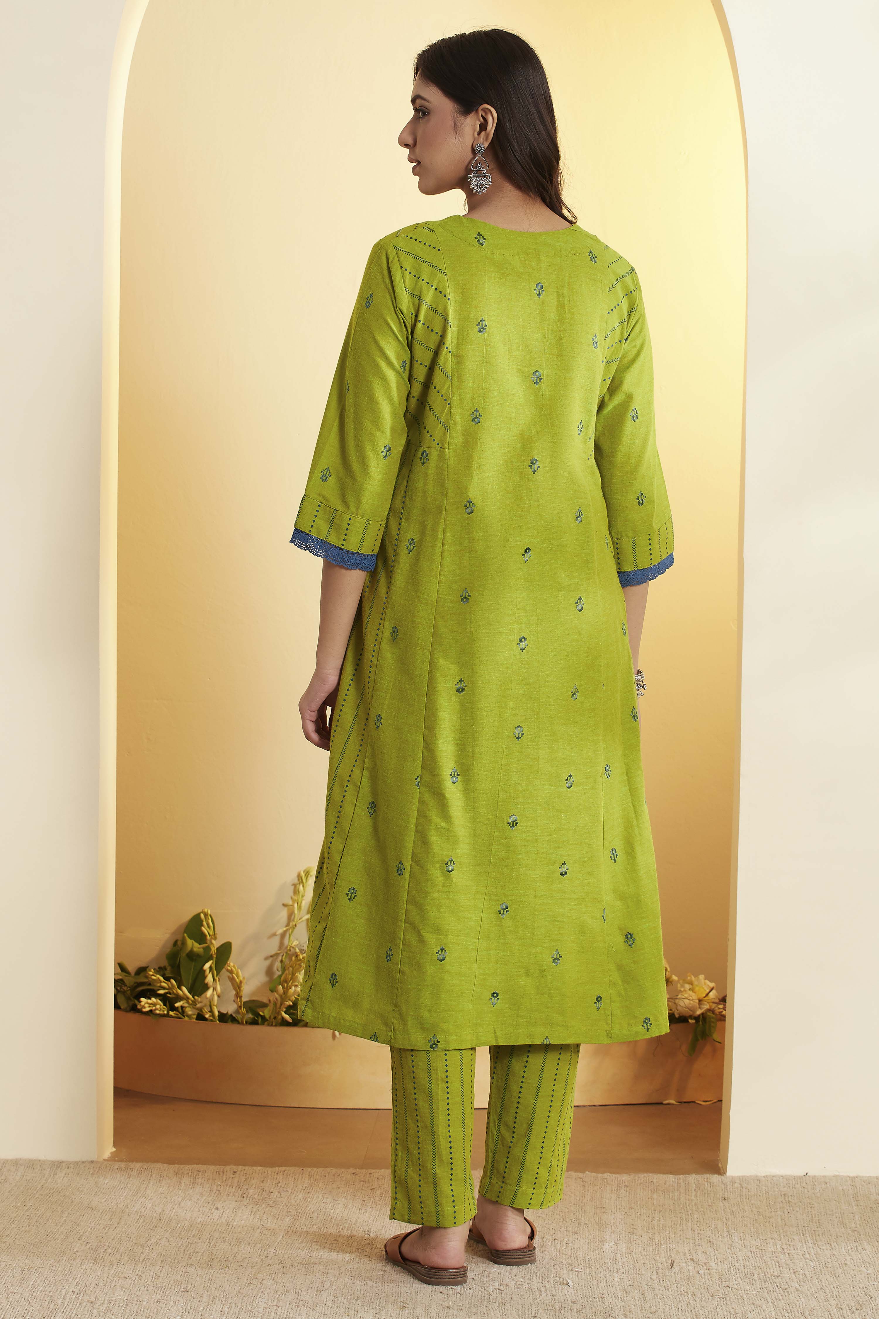 Mint Green Yarndyed Straight Cotton Kurta Set image number 5