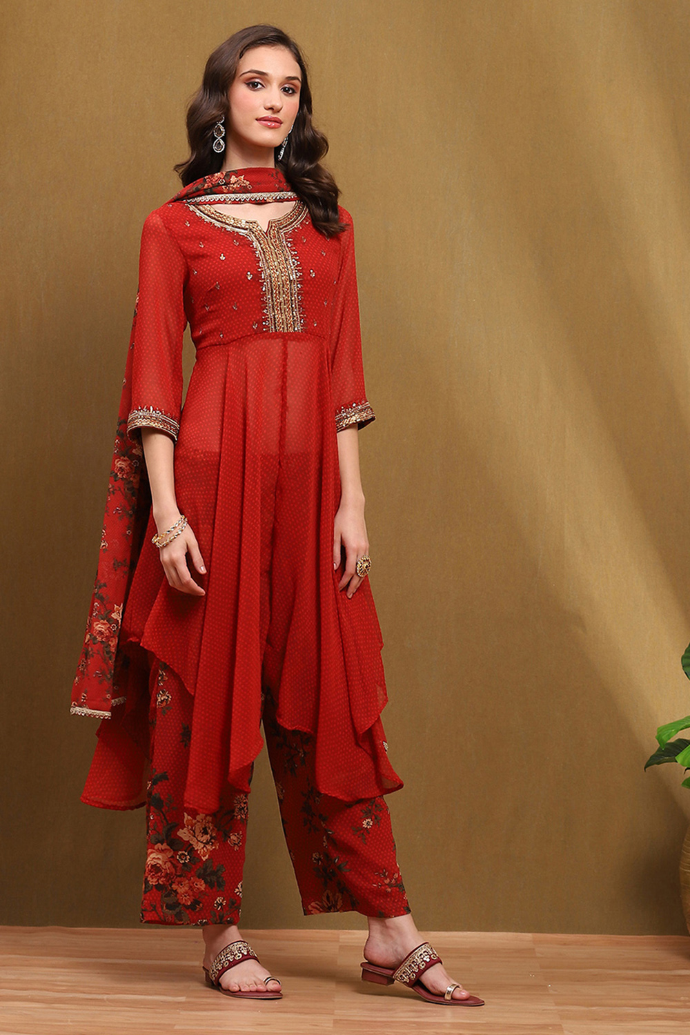 Red Georgette Printed Asymmetric Suit Set image number 5