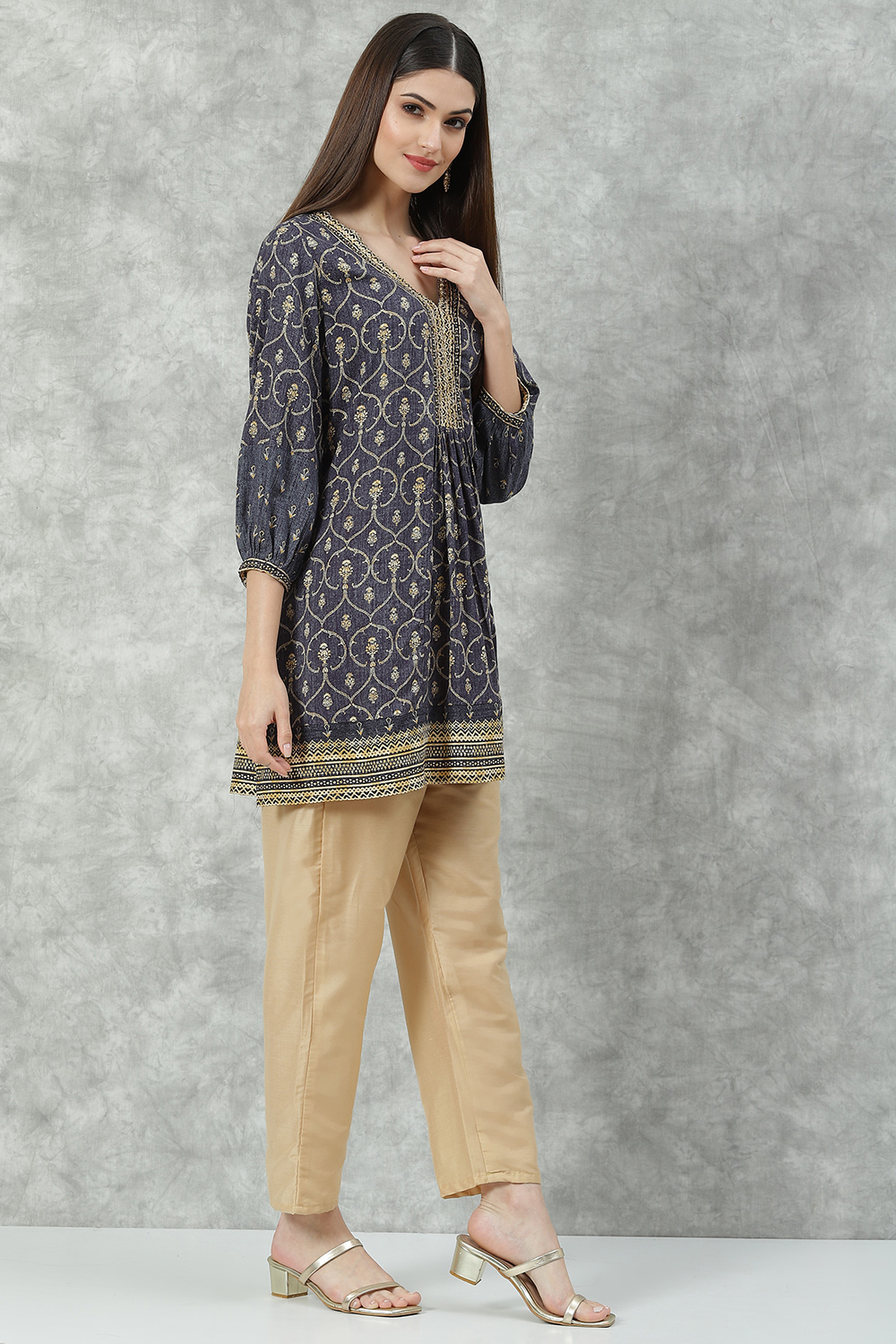 Blue Rayon Straight Printed Kurti image number 3