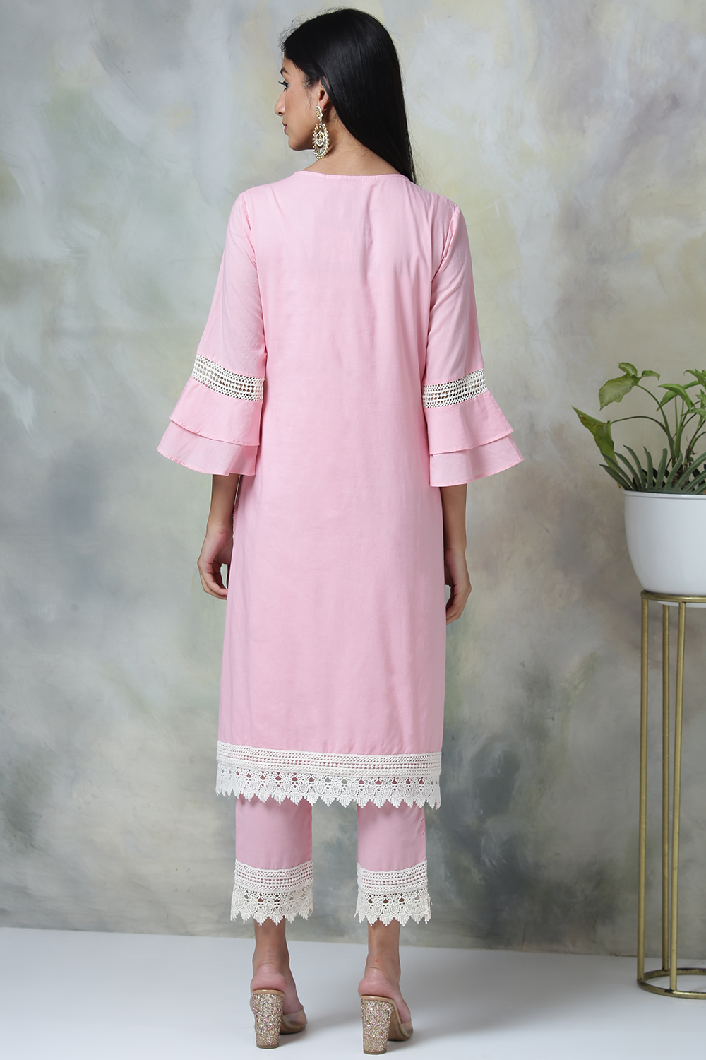 Light Pink Cotton Straight Kurta Slim Pant Suit Set image number 8