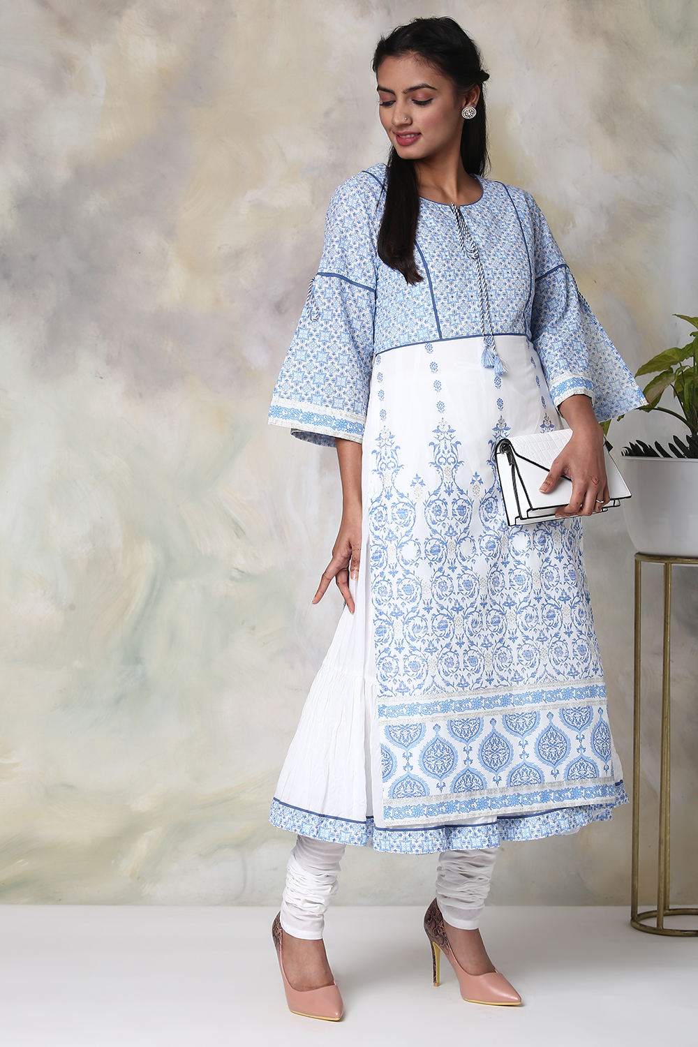 White Cotton Double Layered Printed Kurta image number 4