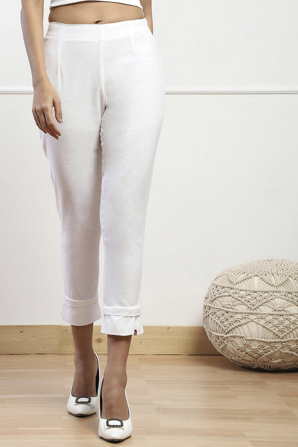 Black Cotton Blend Solid Pant image number 4