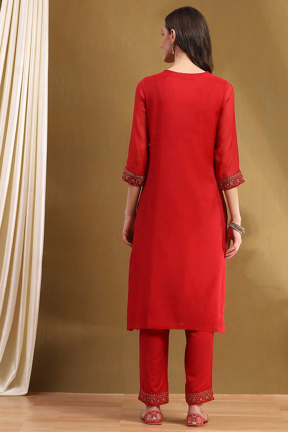 Yellow Embroidered Festive Straight Suit Set image number 4