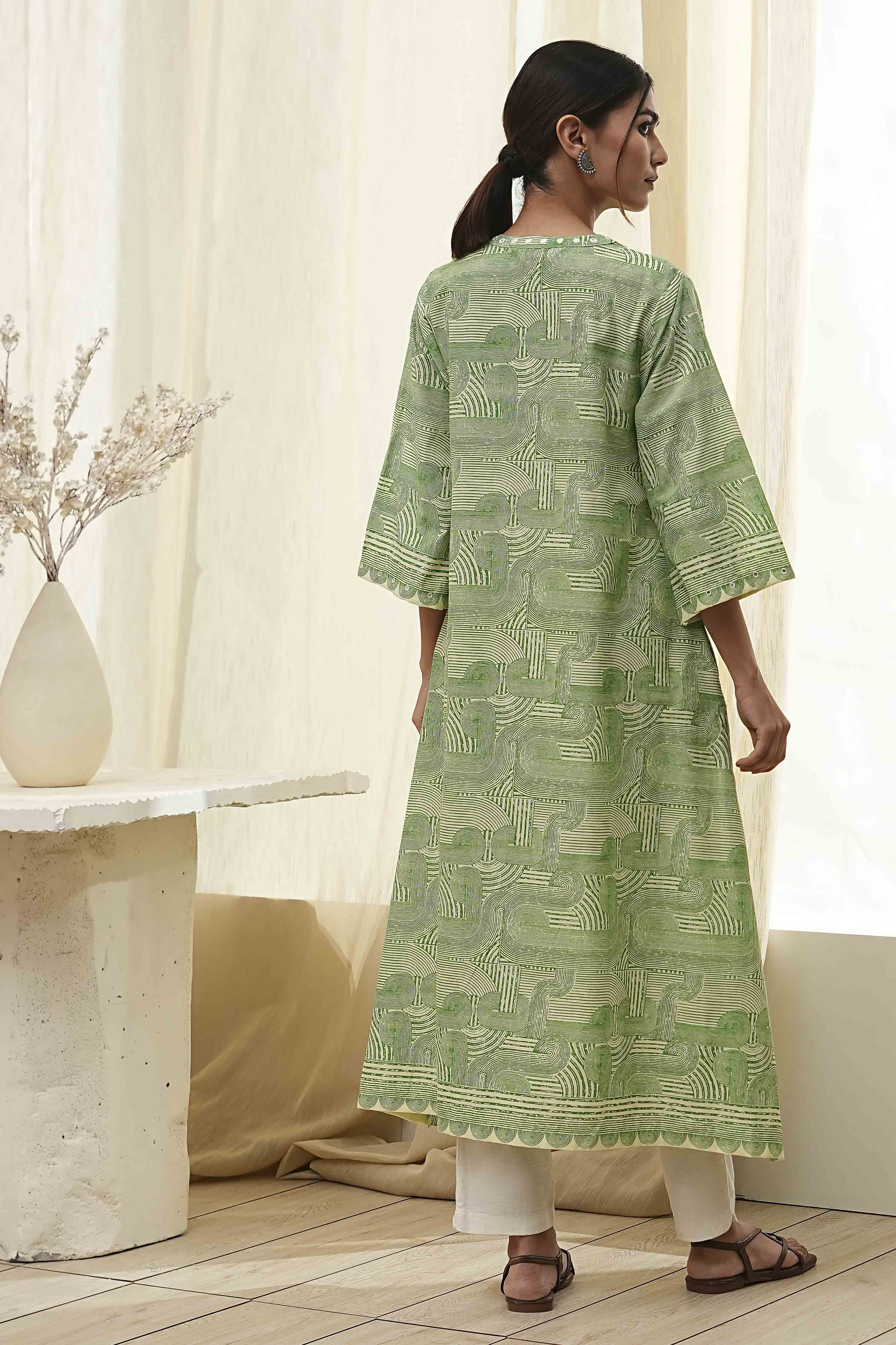 Green Pure Cotton Printed Straight Kurta image number 3
